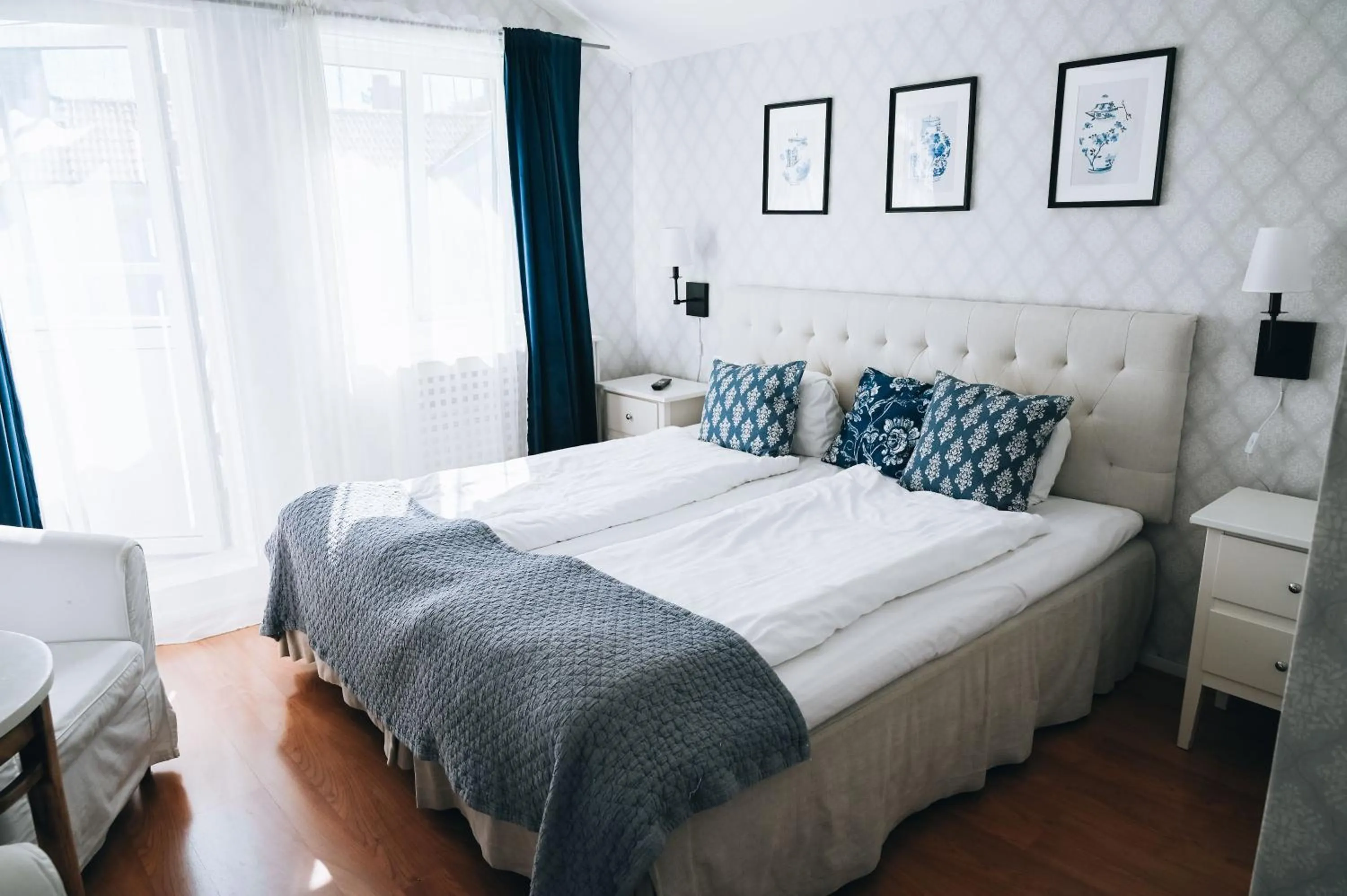 Bed in Nautic Hotell