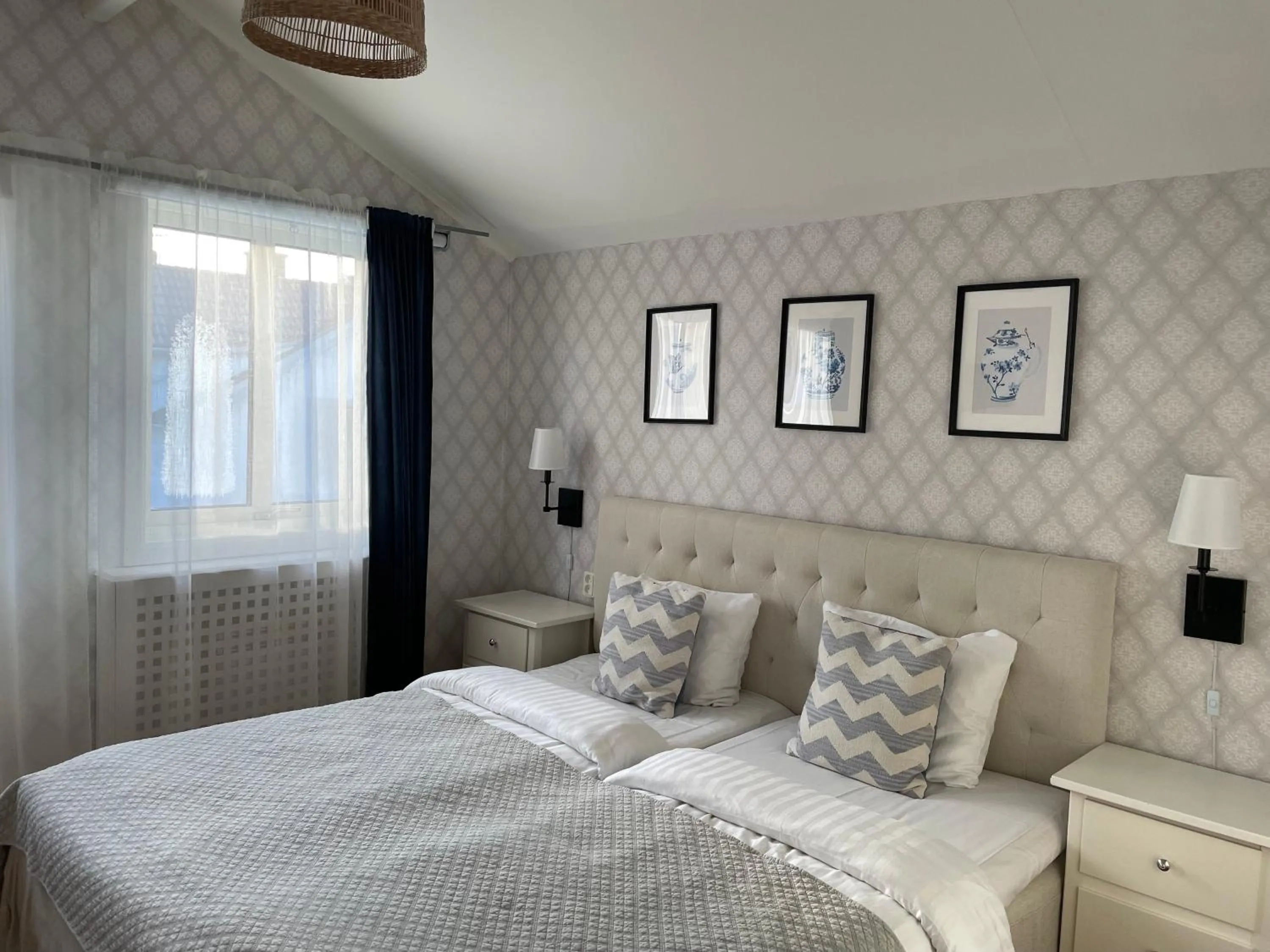 Bed in Nautic Hotell