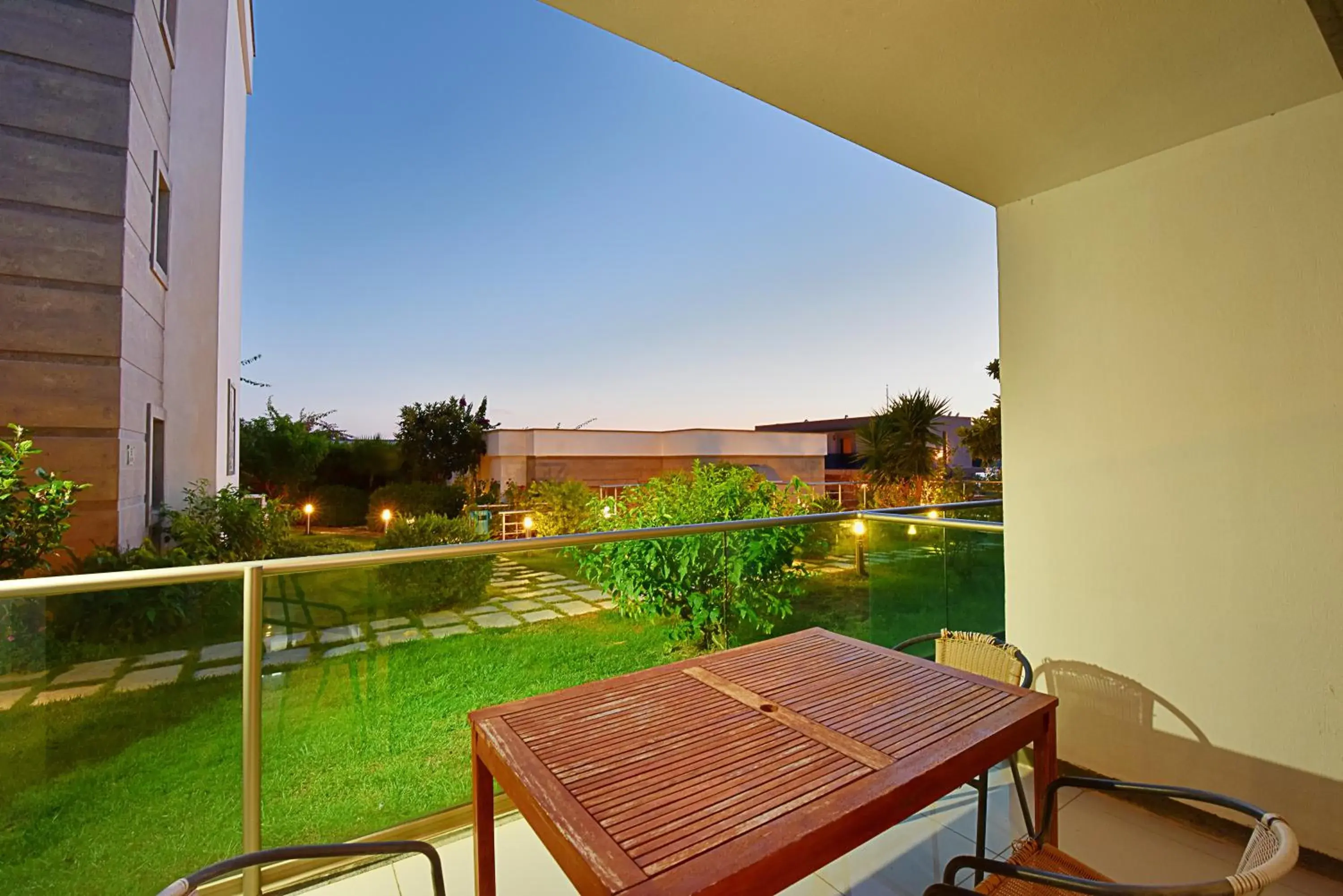 Two-Bedroom Apartment with Garden View in Royal Palm Residence Two-Bedroom Apartment with Garden View in Royal Palm Residence