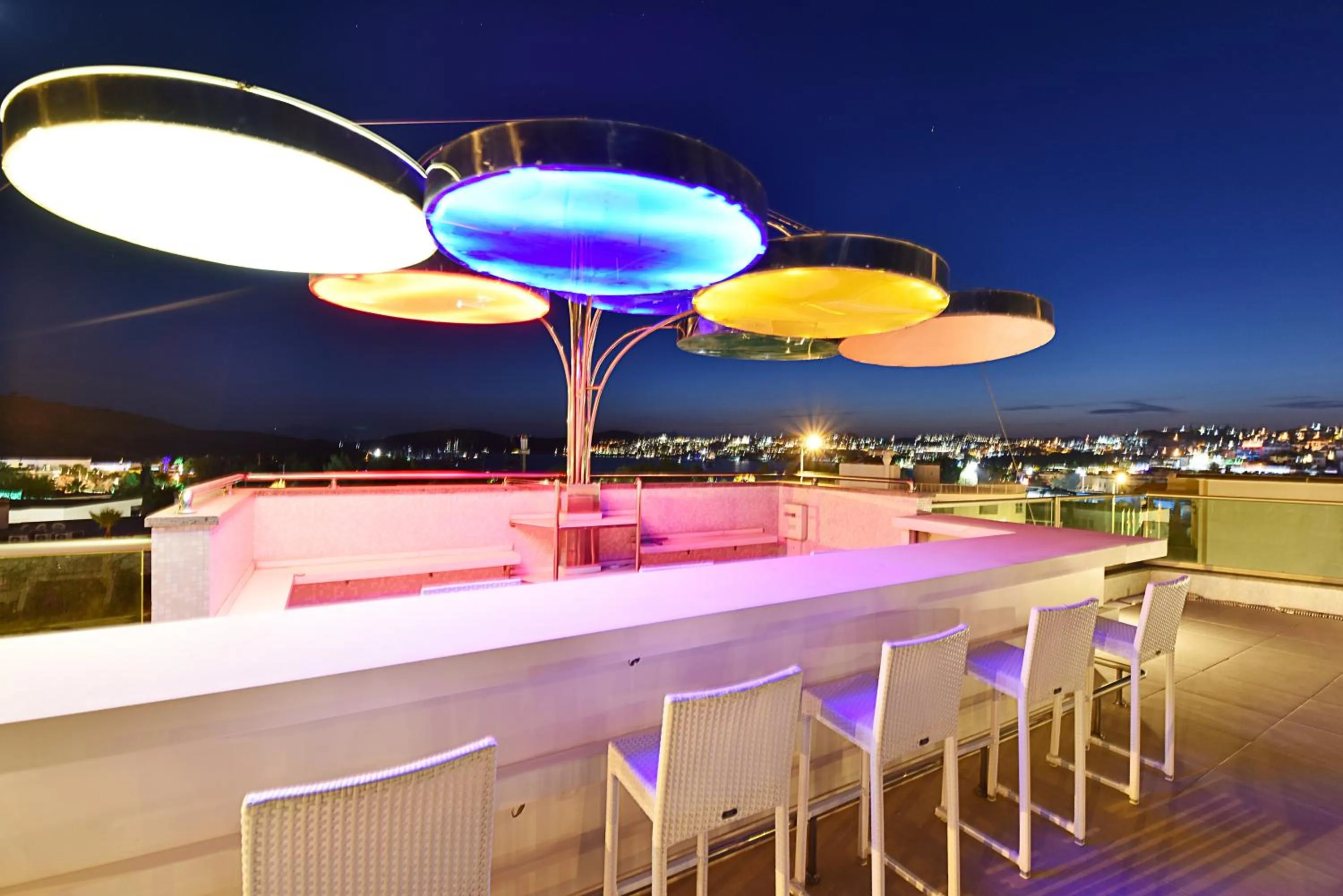 Natural landscape in Royal Palm Residence