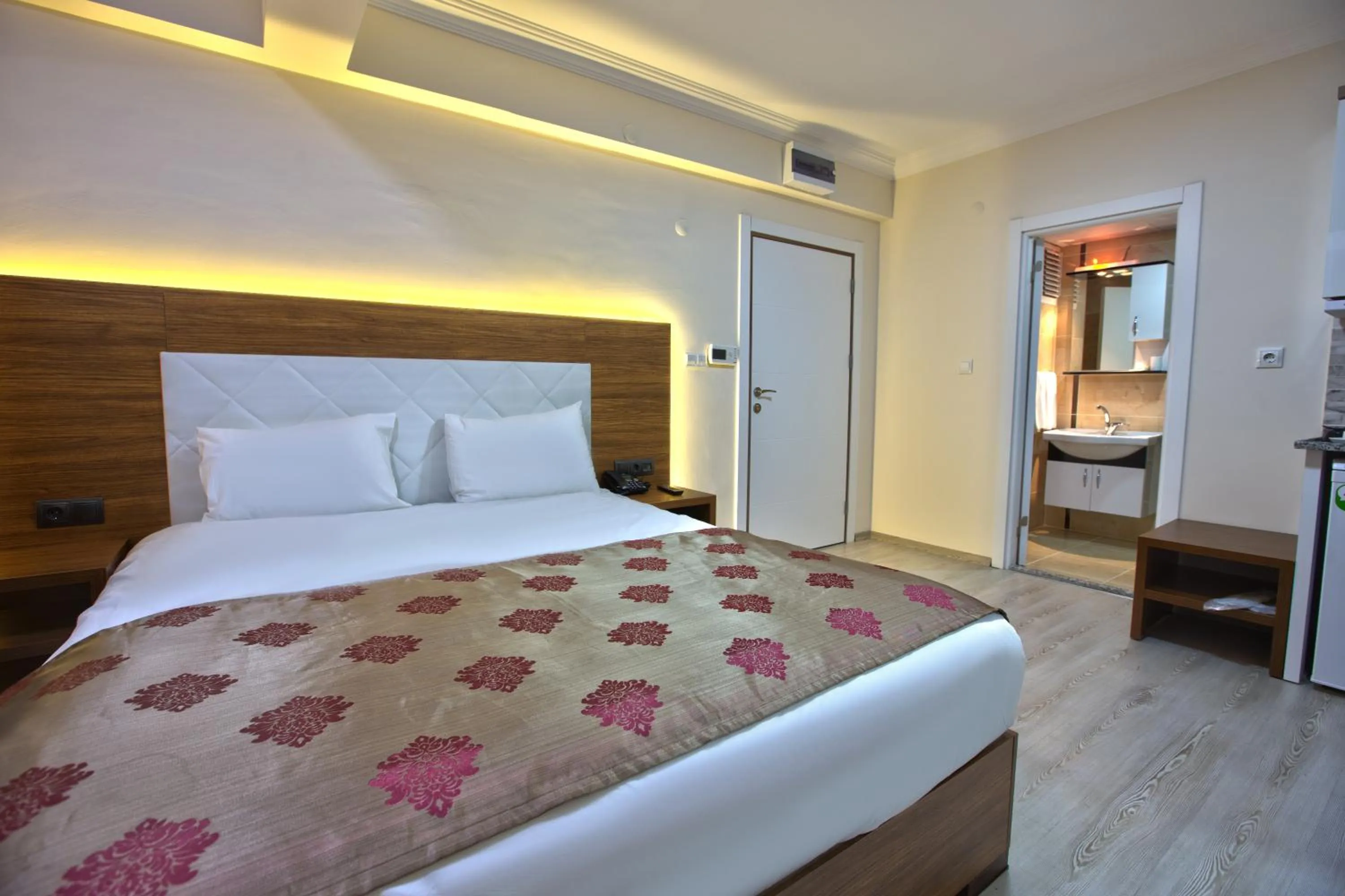 Bed in Bolu Cadde Otel