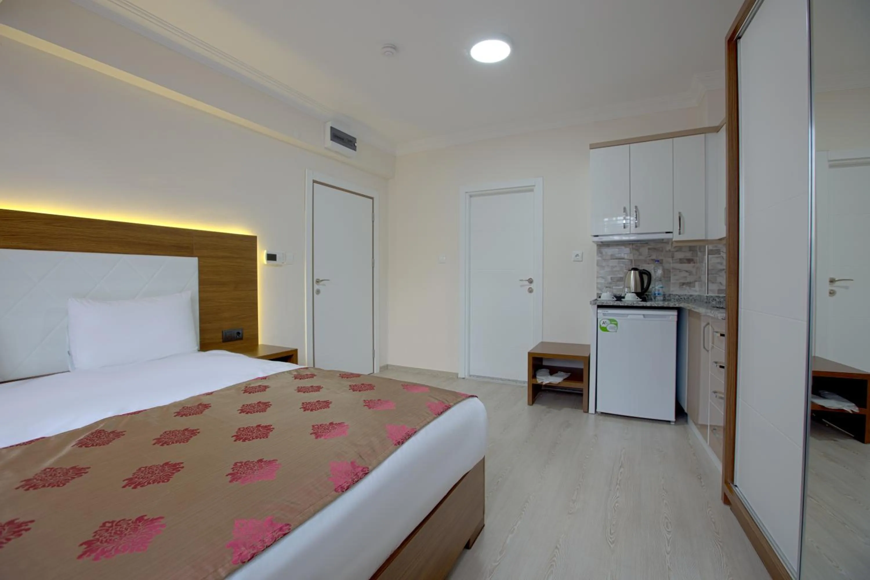 Bed in Bolu Cadde Otel