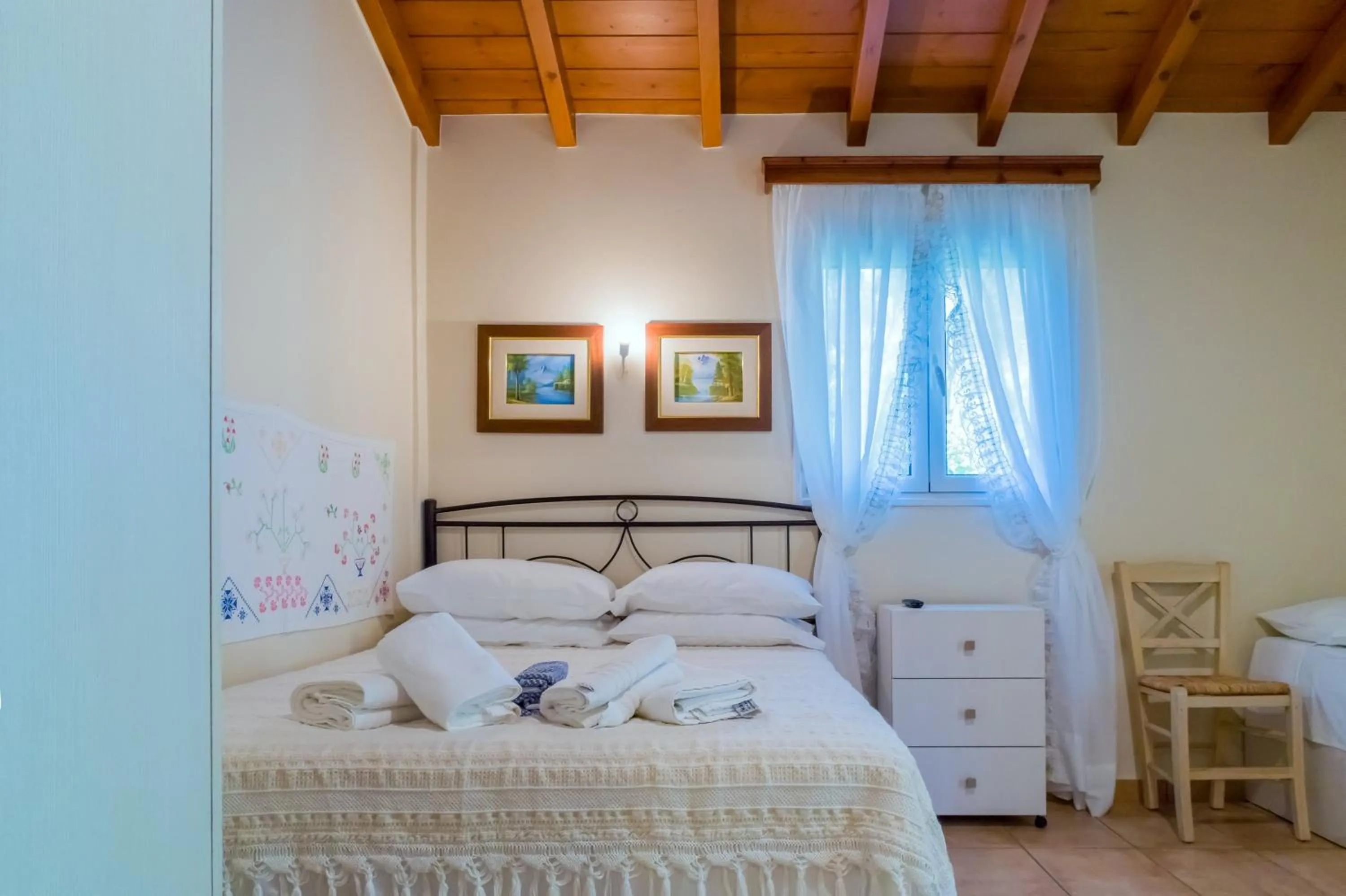 Bedroom, Bed in Anthias Garden