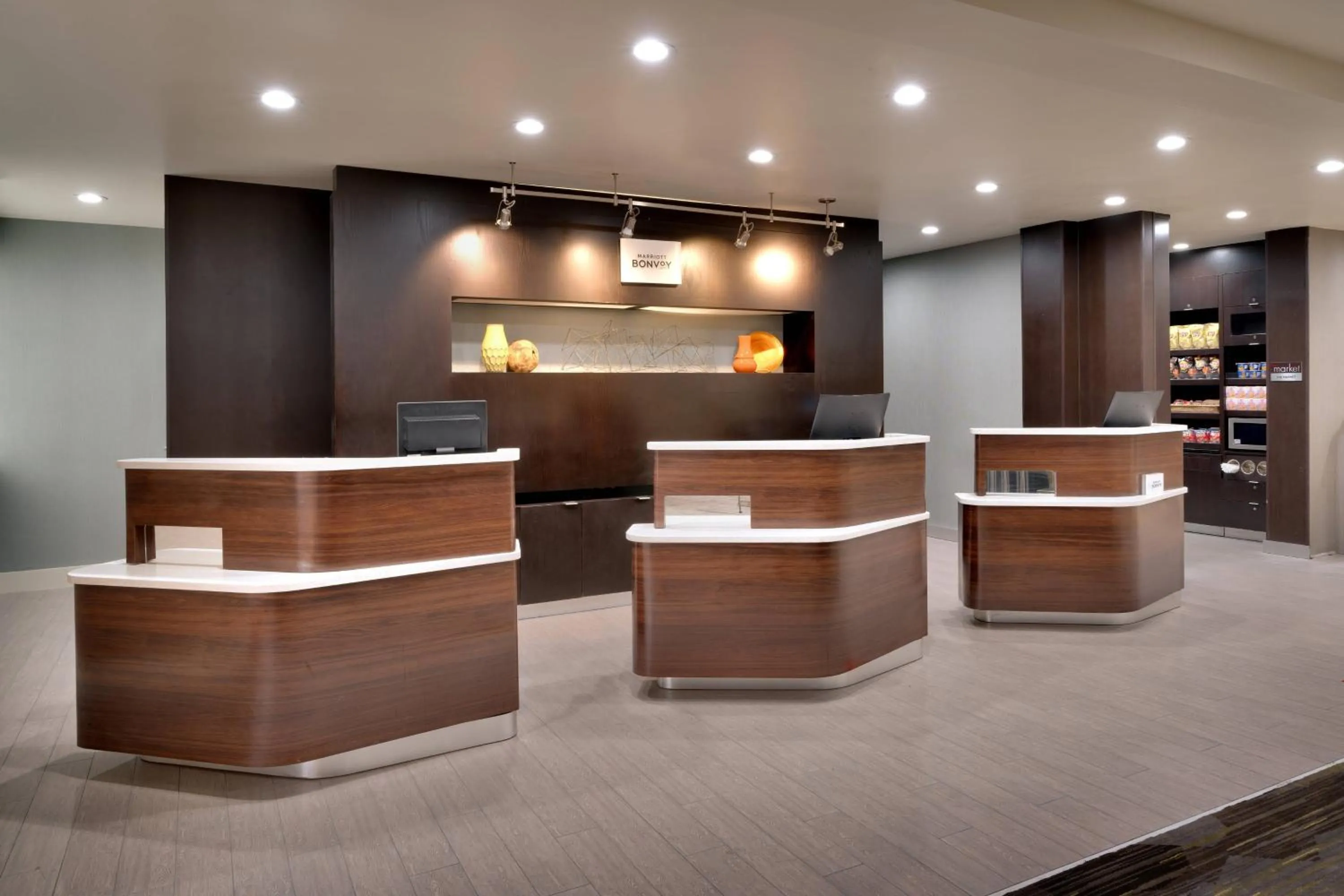Lobby or reception in Courtyard by Marriott Charlotte Airport LoSo