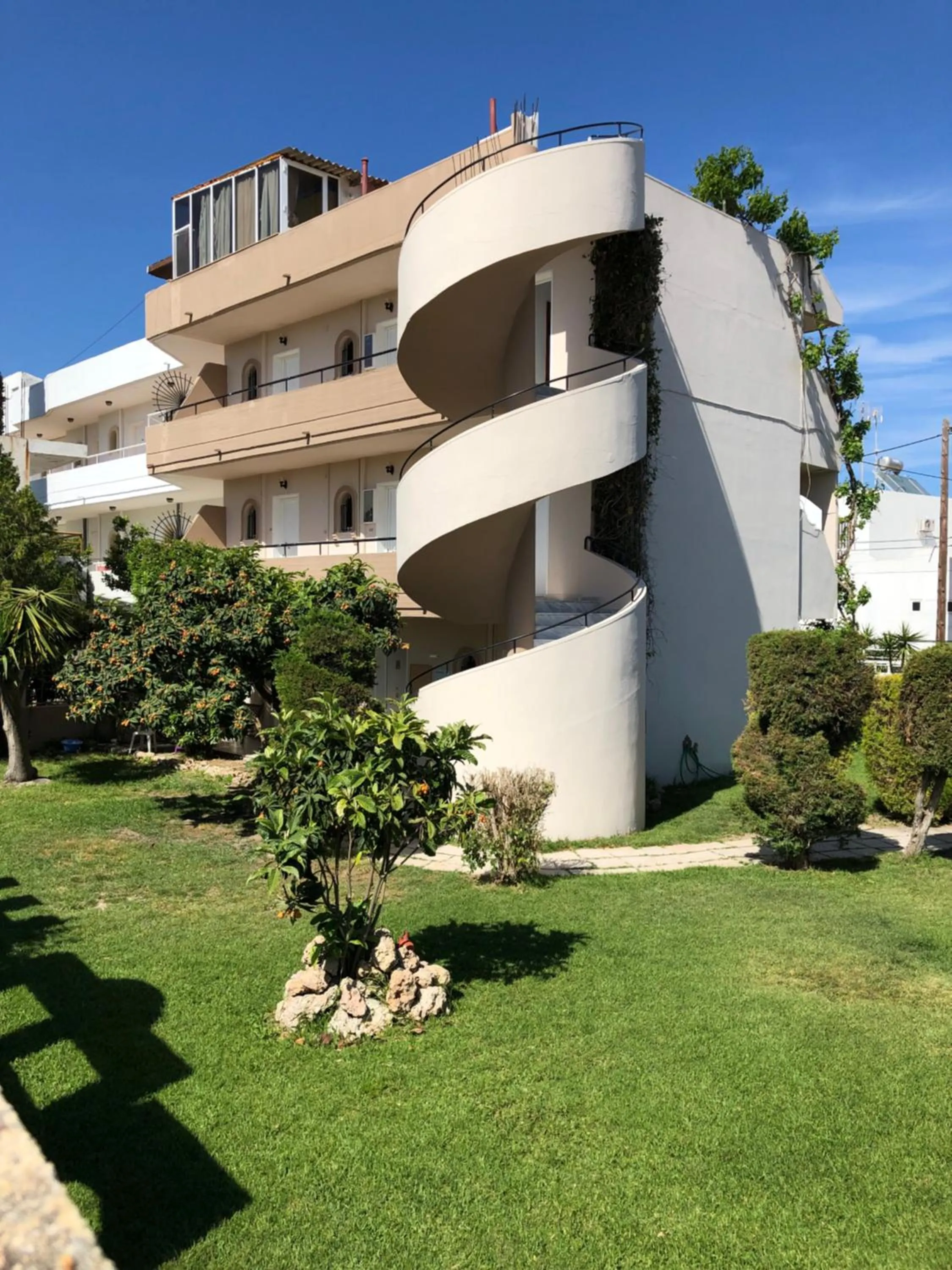 Property building in Jimmy’s Garden