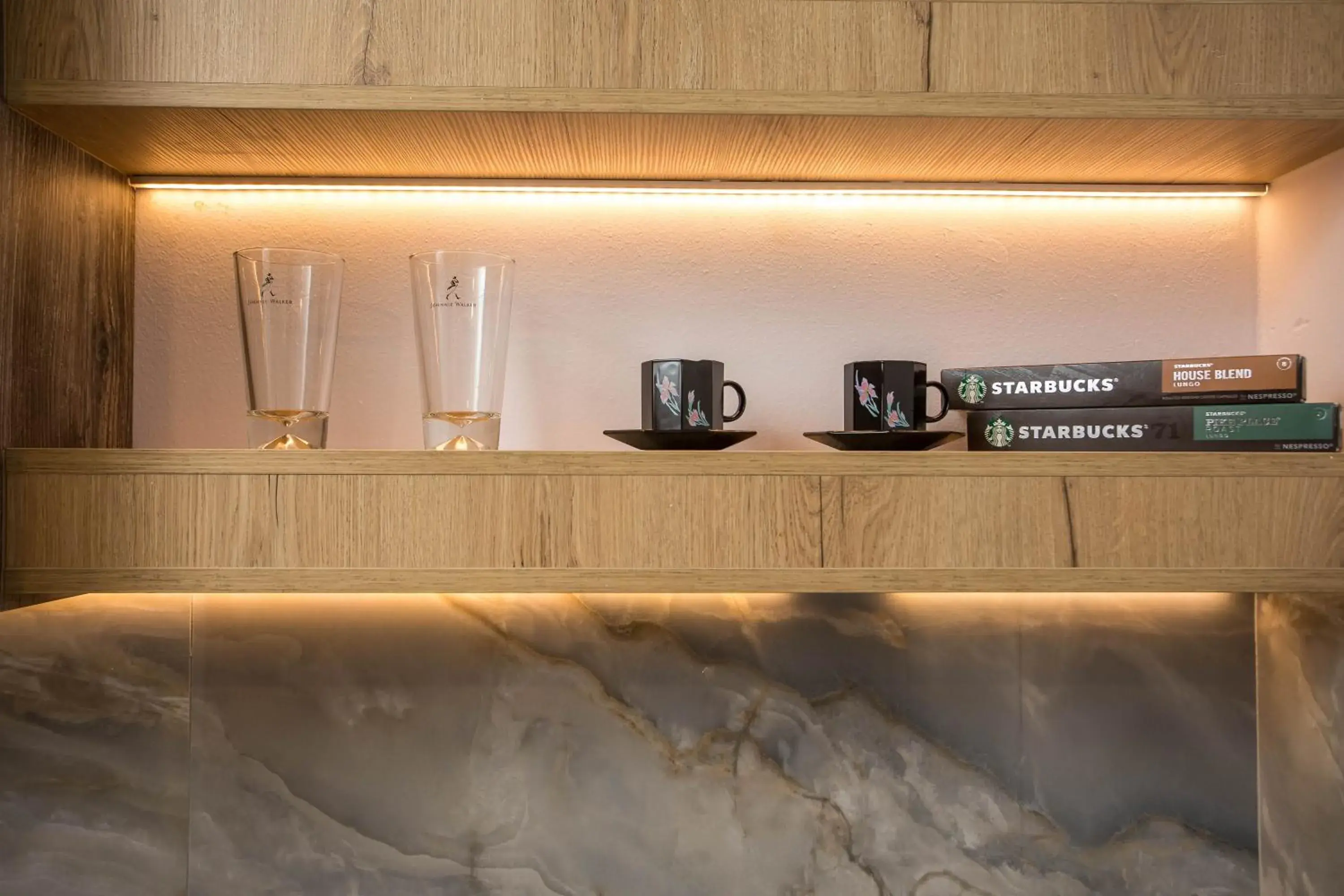 Deluxe King Room in Jimmy’s Garden Deluxe King Room in Jimmy’s Garden