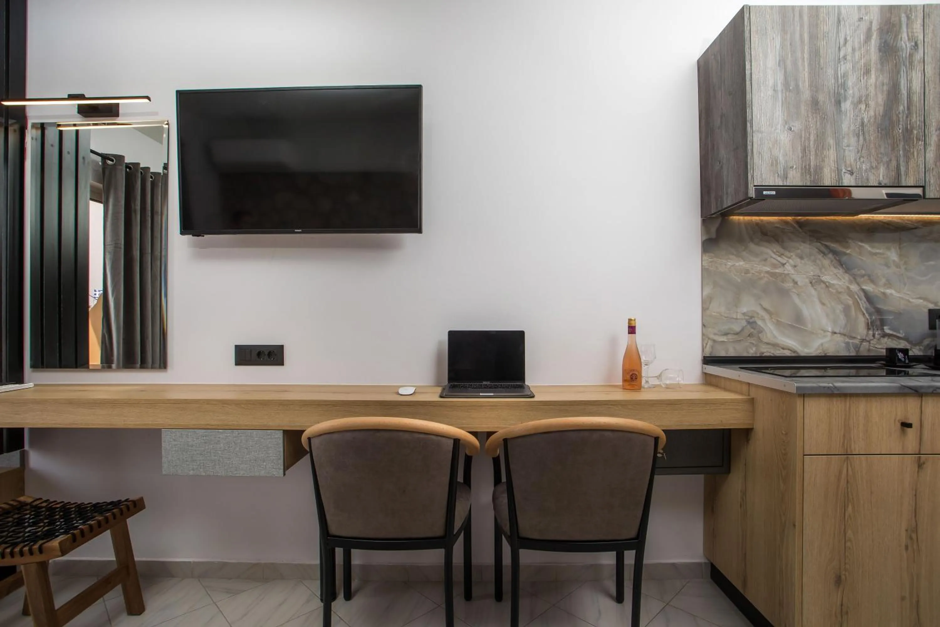 TV and multimedia in Jimmy’s Garden