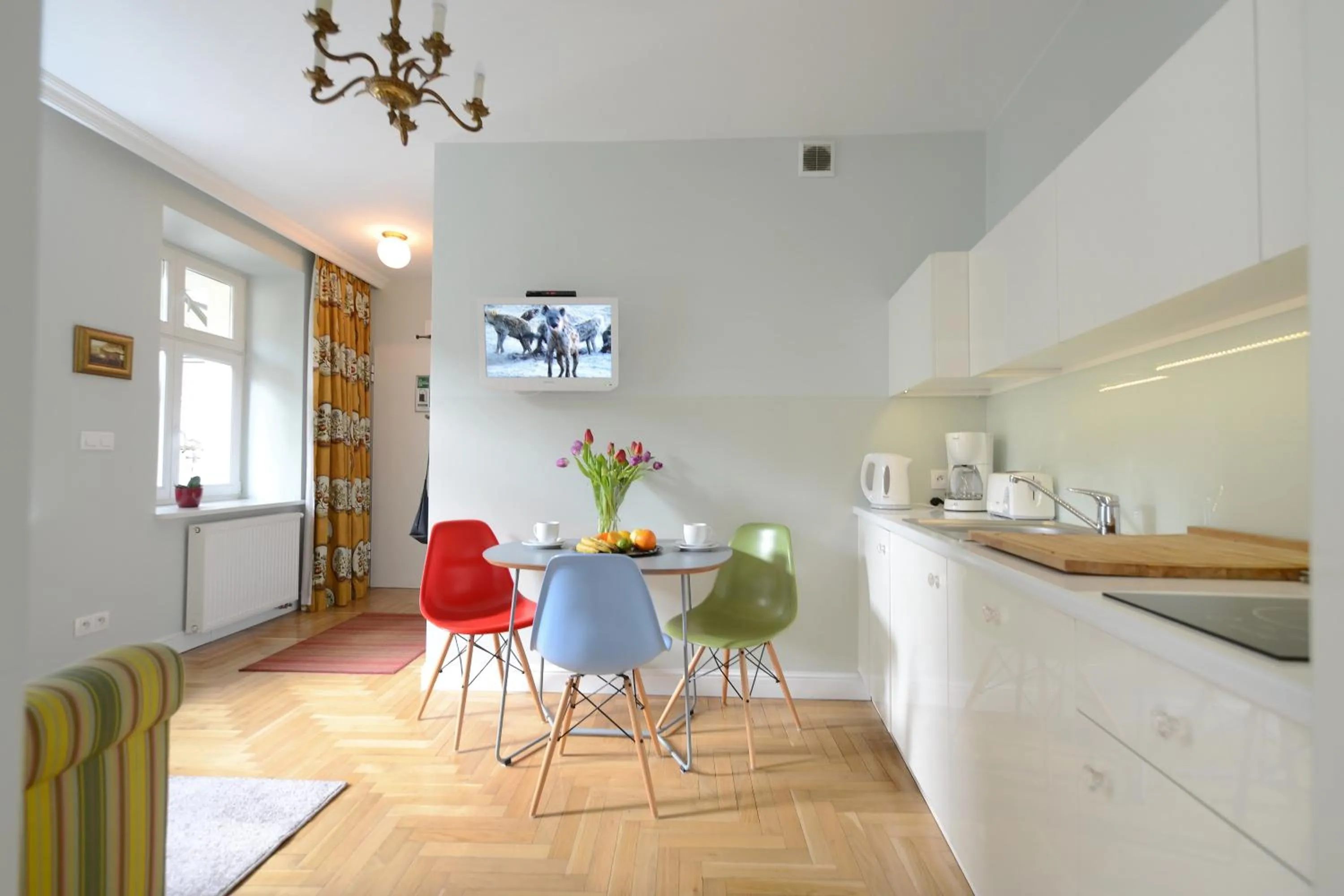 Kitchen or kitchenette in Crystal Suites Chez Helena