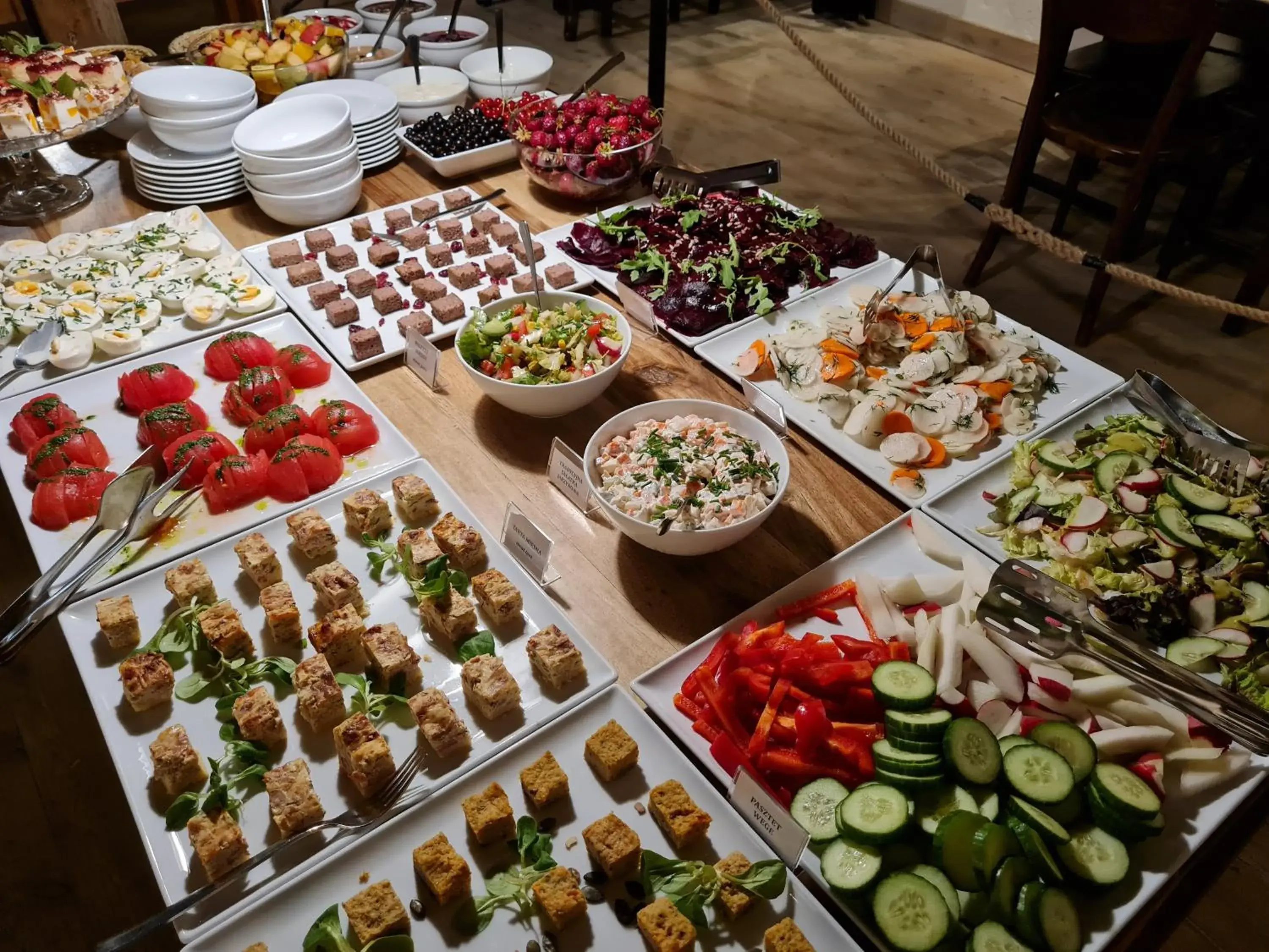 Breakfast in Crystal Suites Chez Helena Breakfast in Crystal Suites Chez Helena