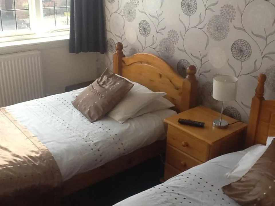 Bed in George & Dragon