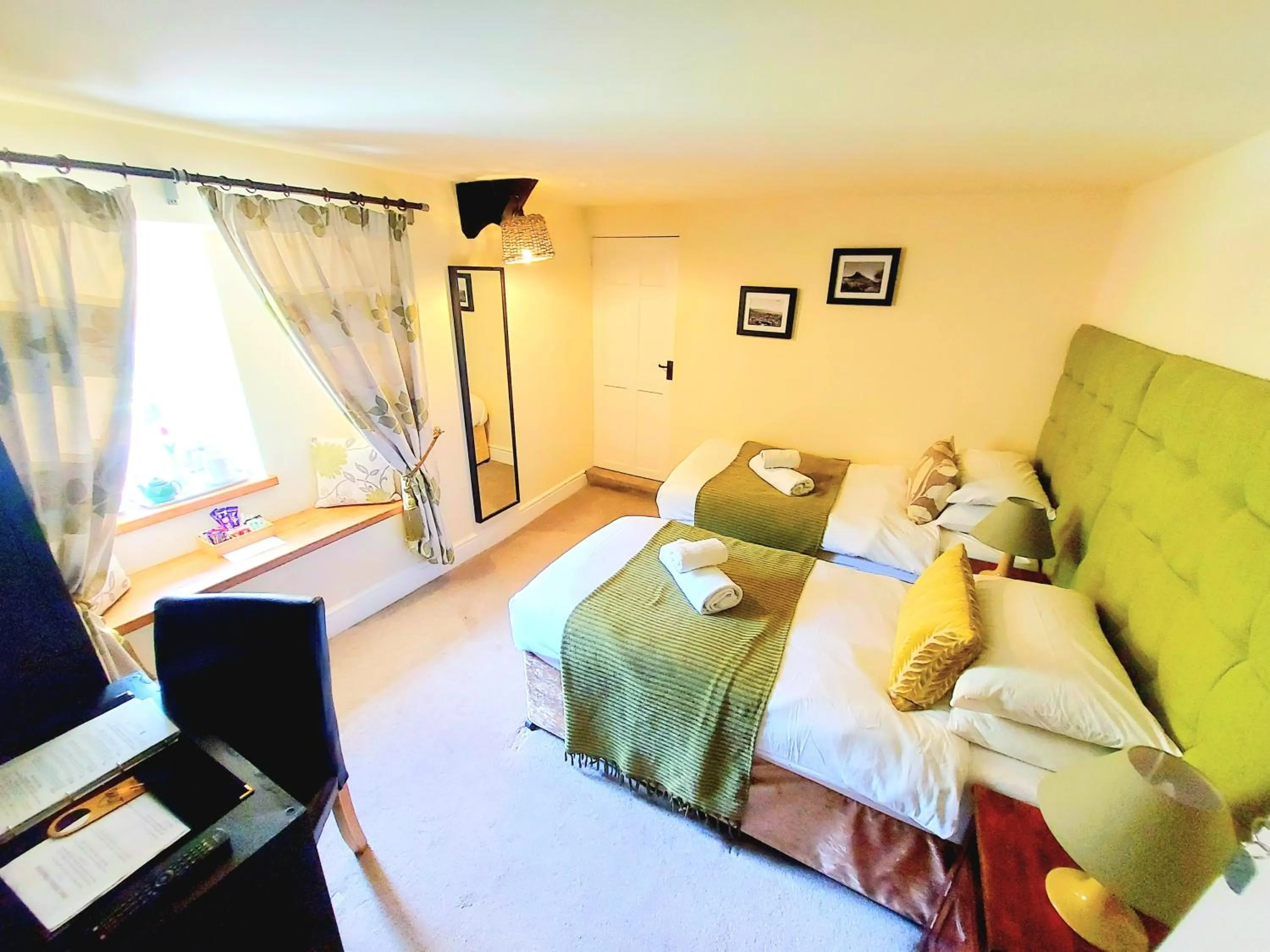 Bed in Dolgun Uchaf Historic B&B and Cottages in Snowdonia