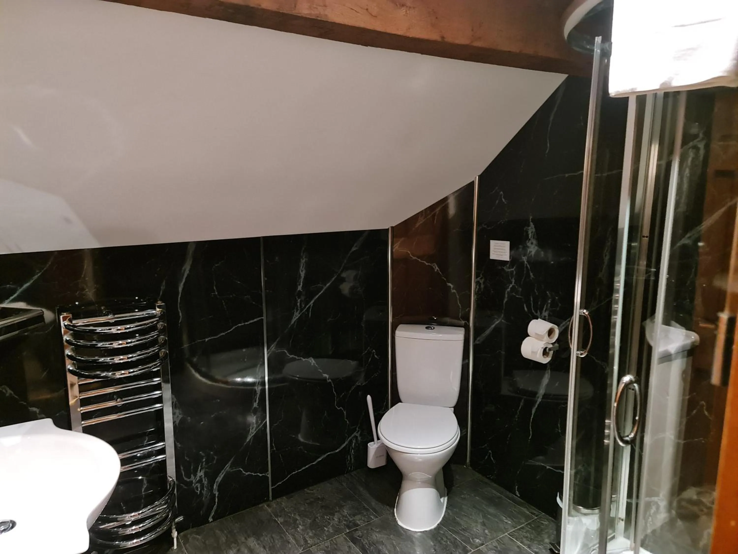 Bathroom in Dolgun Uchaf Historic B&B and Cottages in Snowdonia