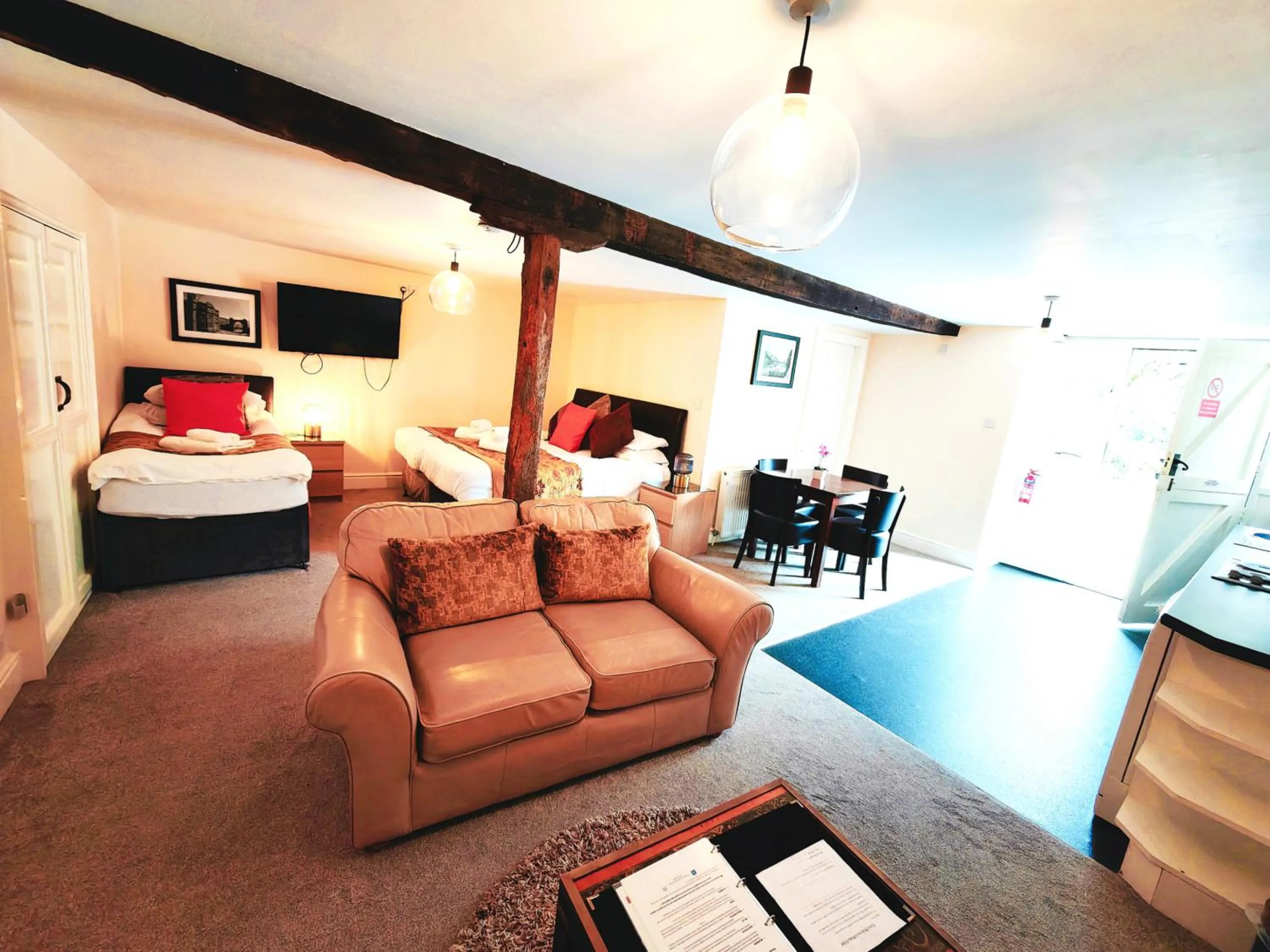 Photo of the whole room, Bed in Dolgun Uchaf Historic B&B and Cottages in Snowdonia