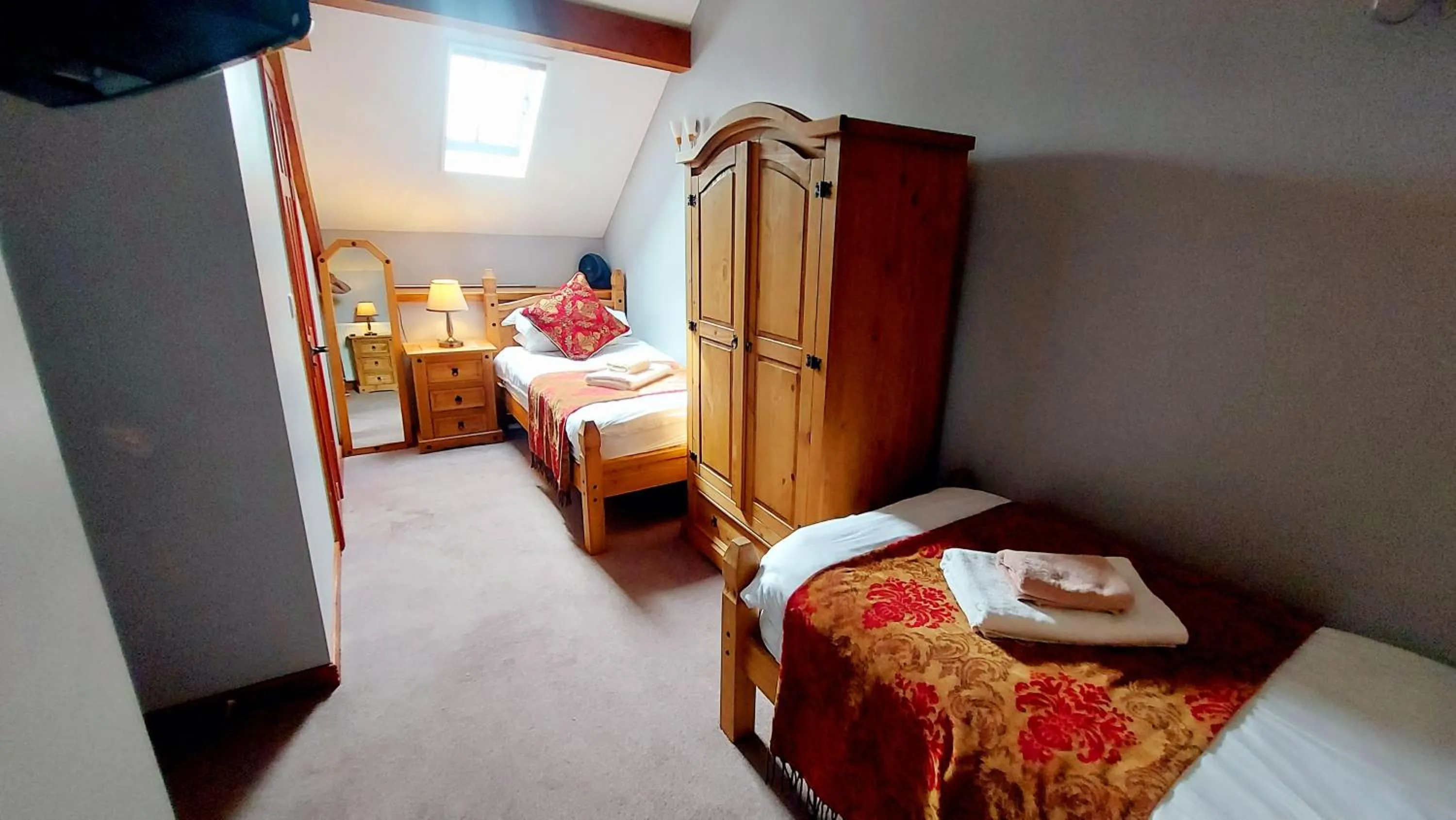 Bed in Dolgun Uchaf Historic B&B and Cottages in Snowdonia