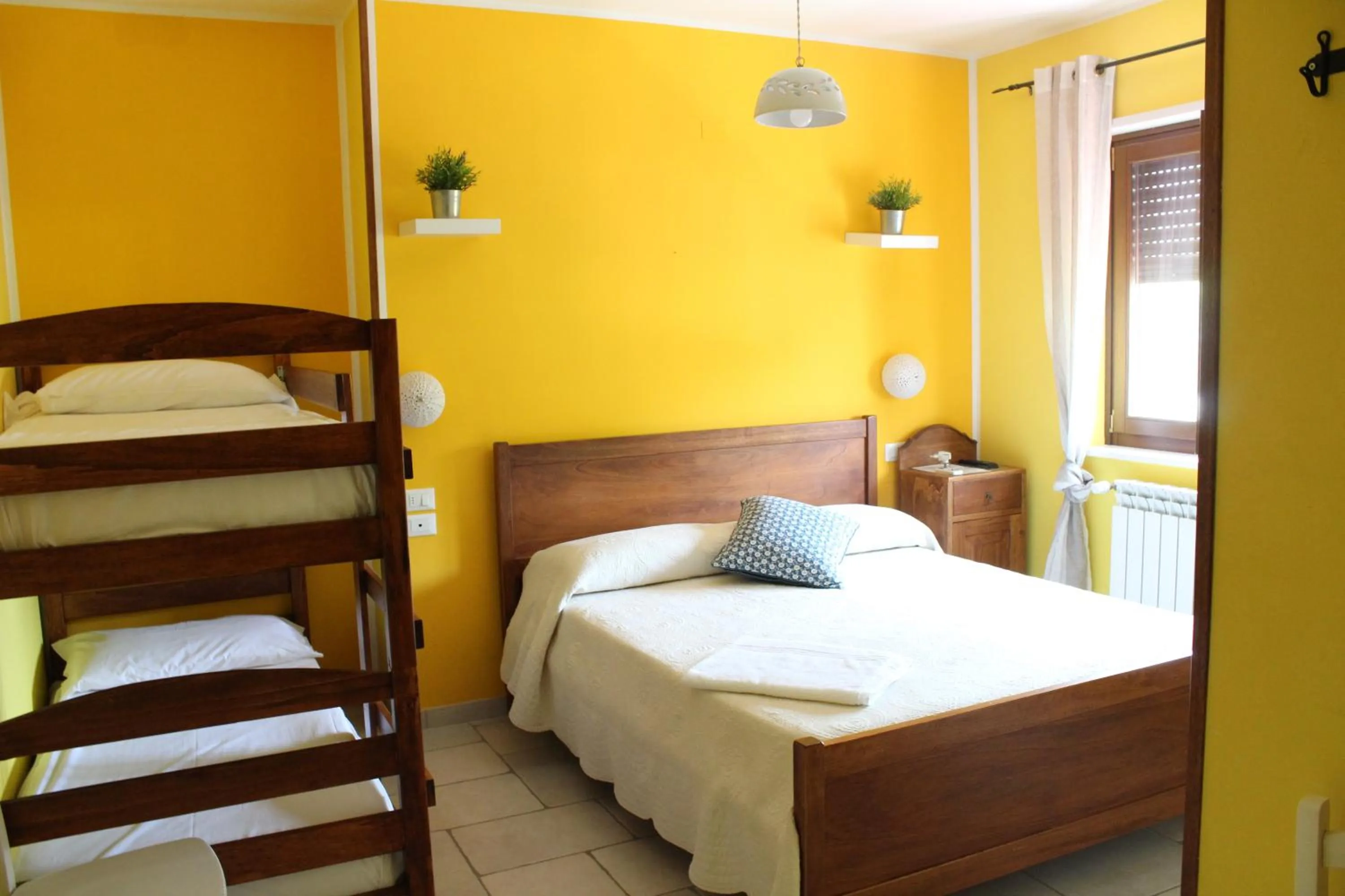 bunk bed, Bed in Casa Mita