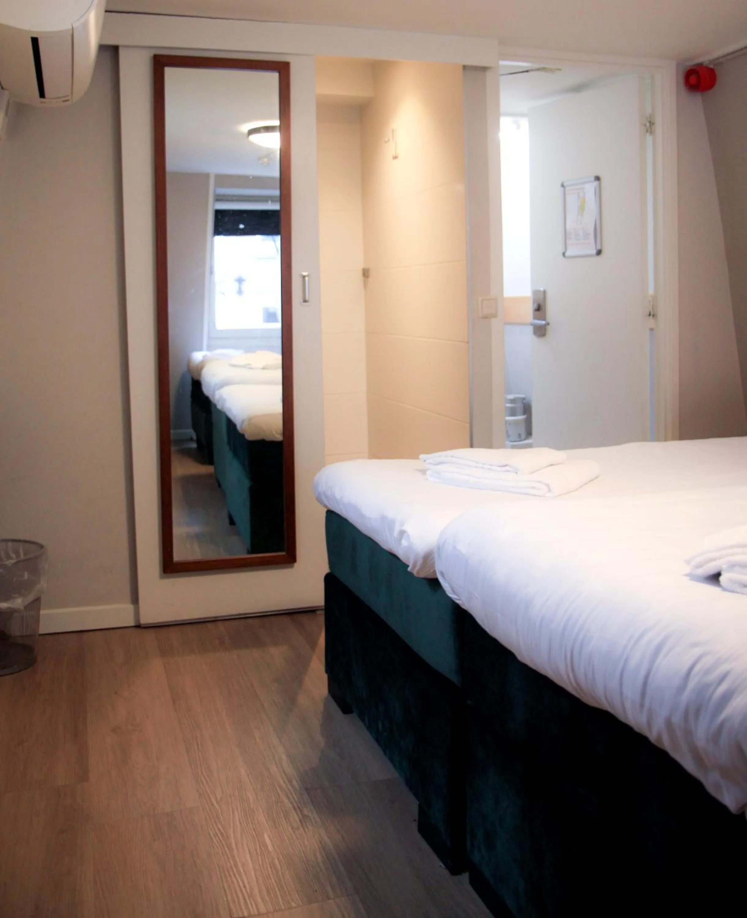 Bedroom, Bed in Hotel 55 - City Centre