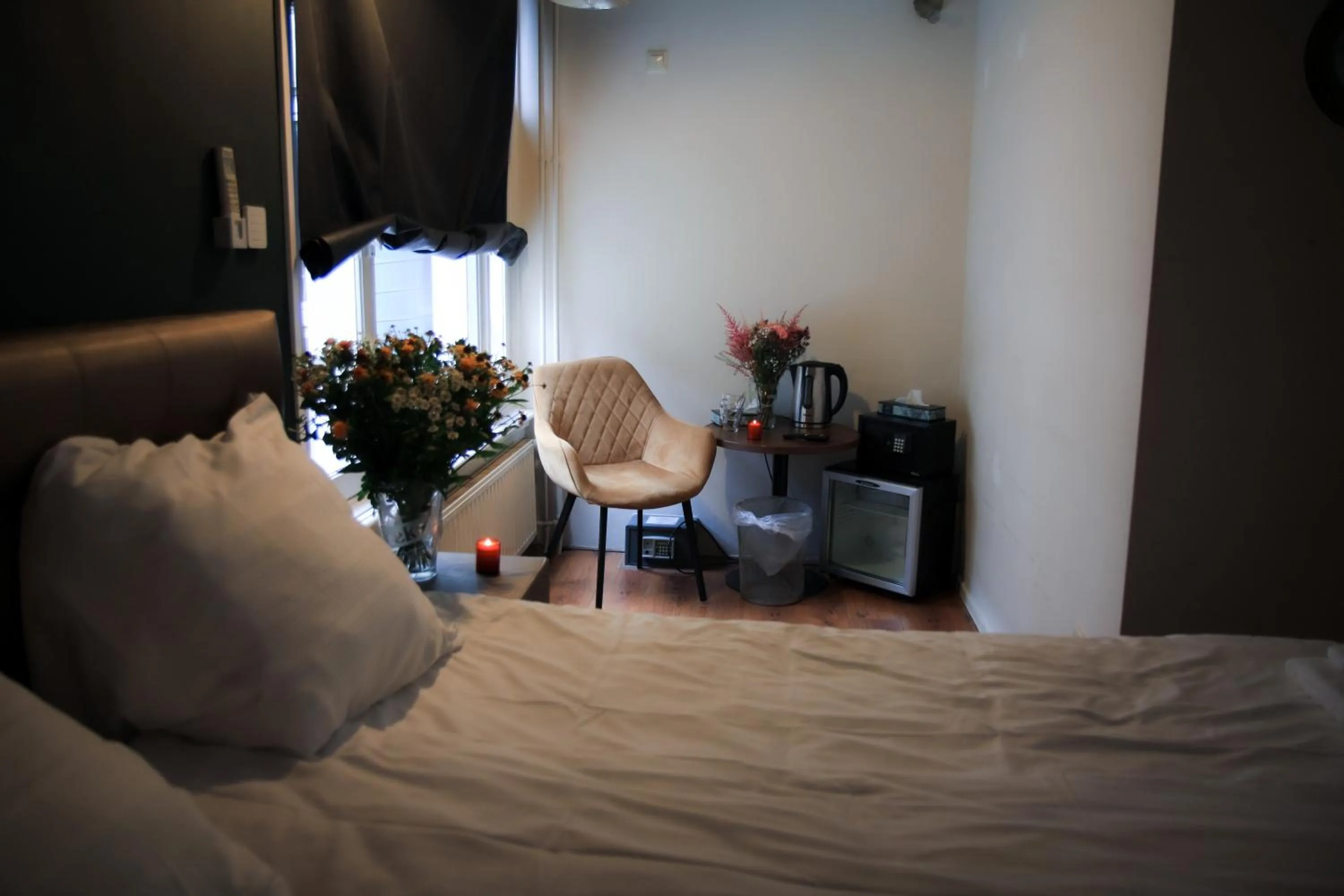 Bedroom, Bed in Hotel 55 - City Centre