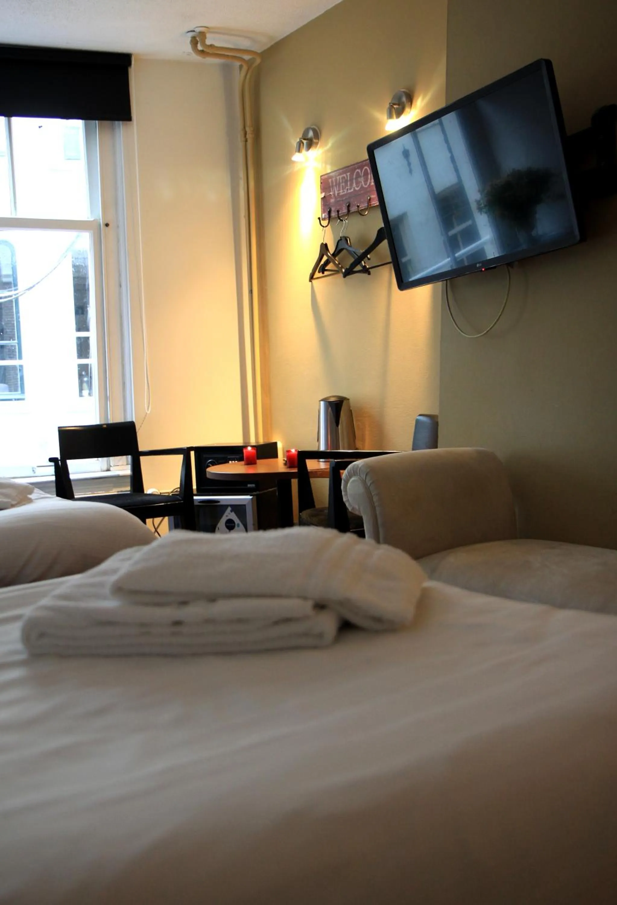 Photo of the whole room, Bed in Hotel 55 - City Centre
