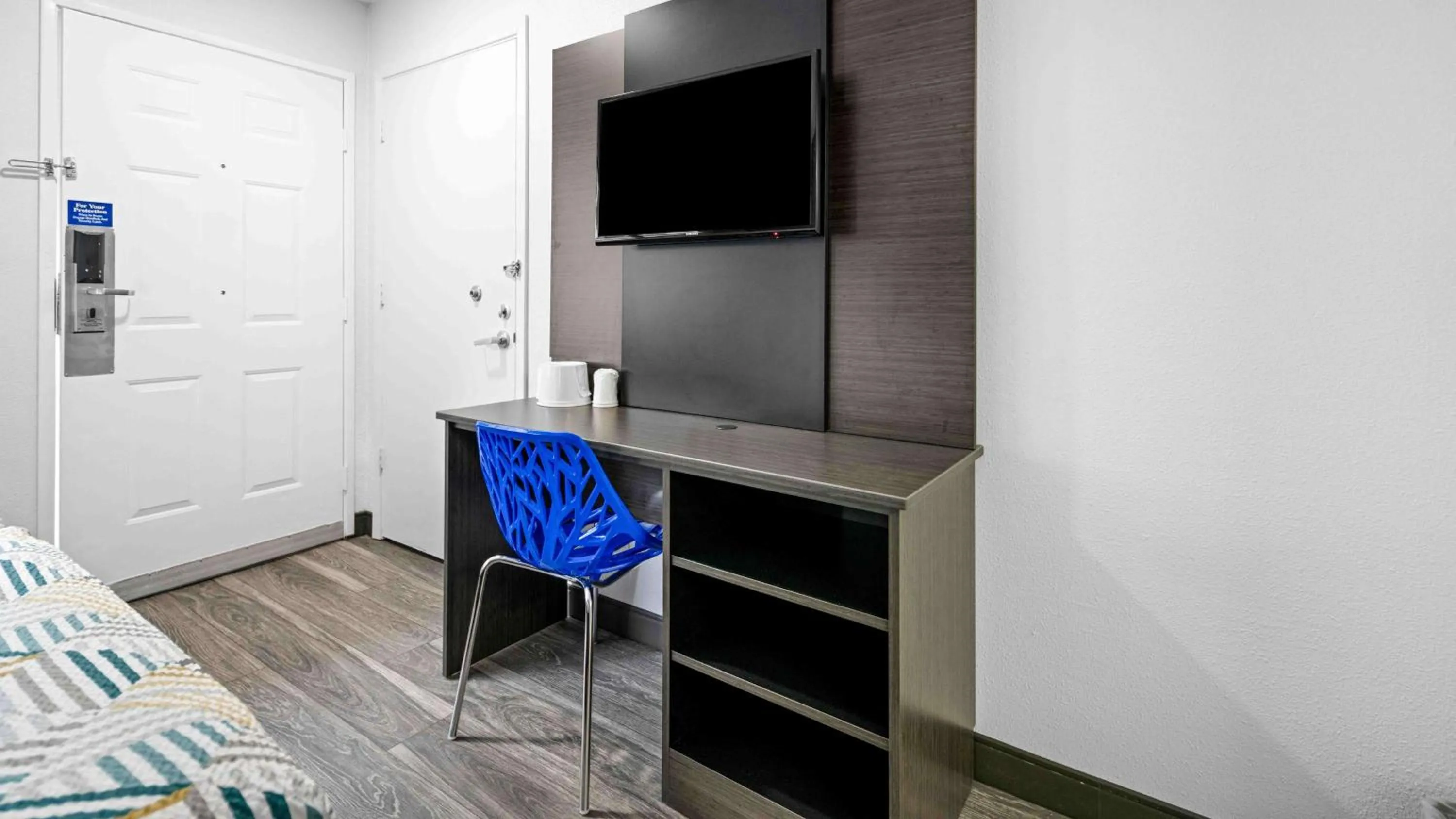 Bedroom in Motel 6-Monterey, CA