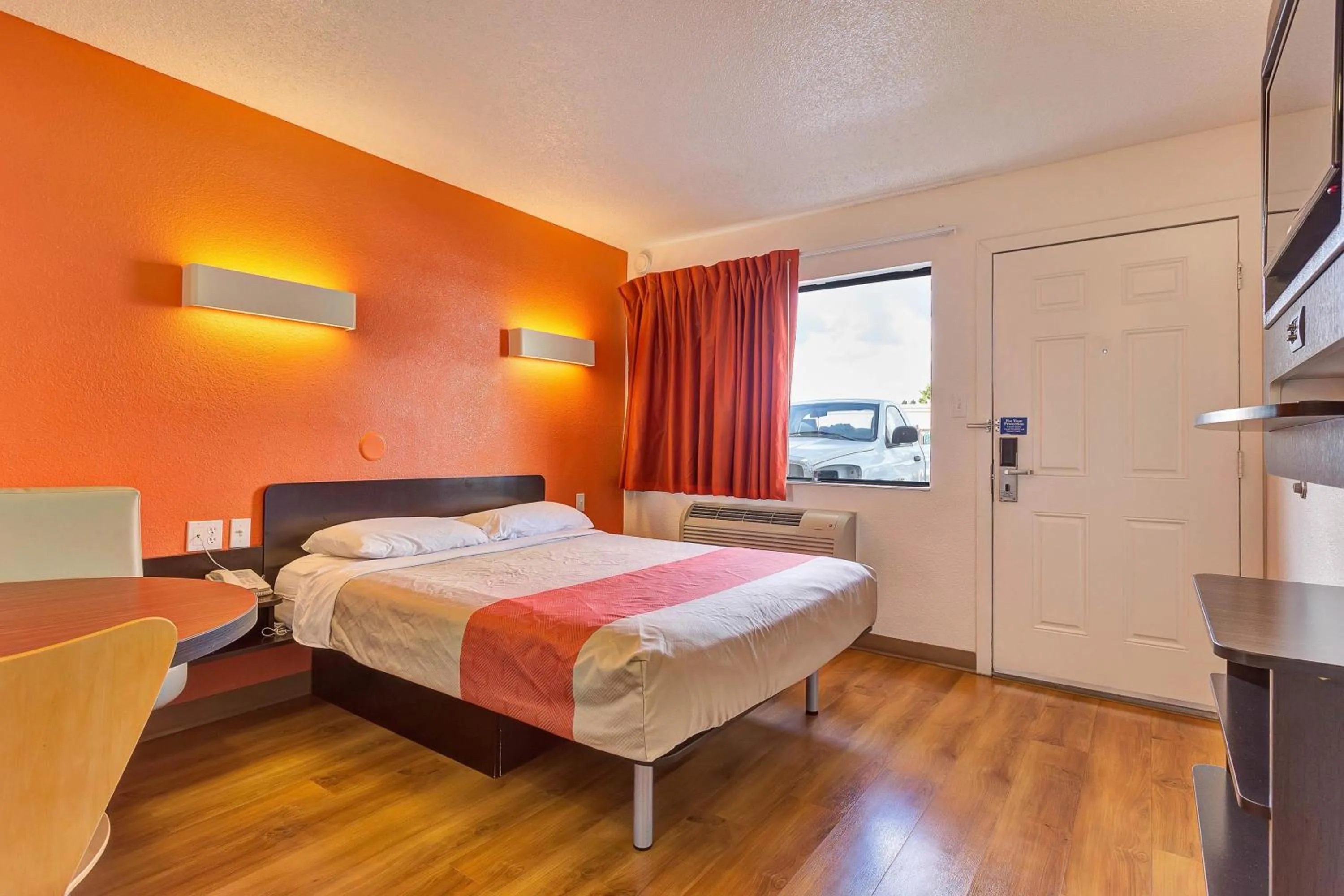 Bedroom in Motel 6 Santa Rosa - South