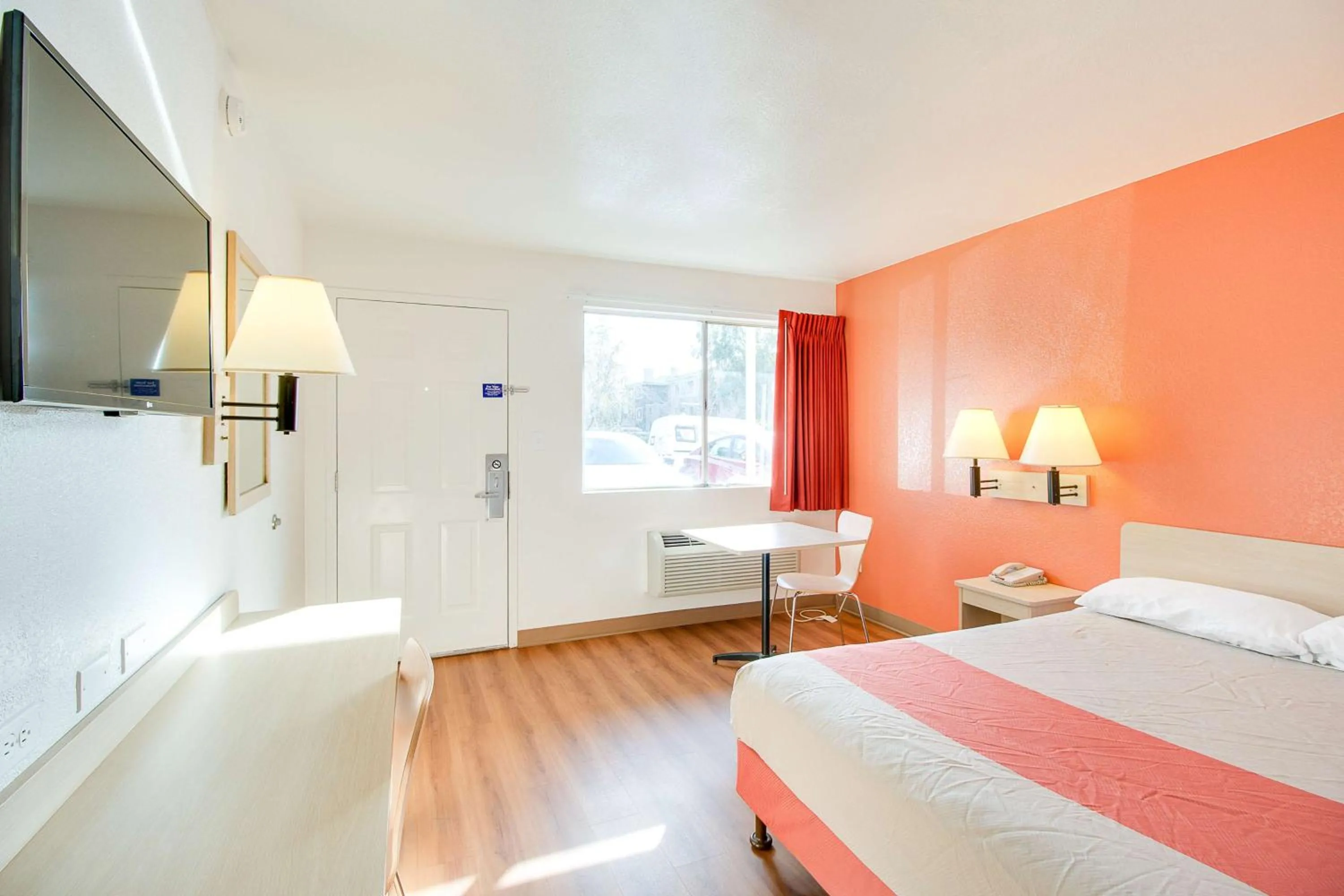 Photo of the whole room, Bed in Motel 6-Phoenix, AZ - East