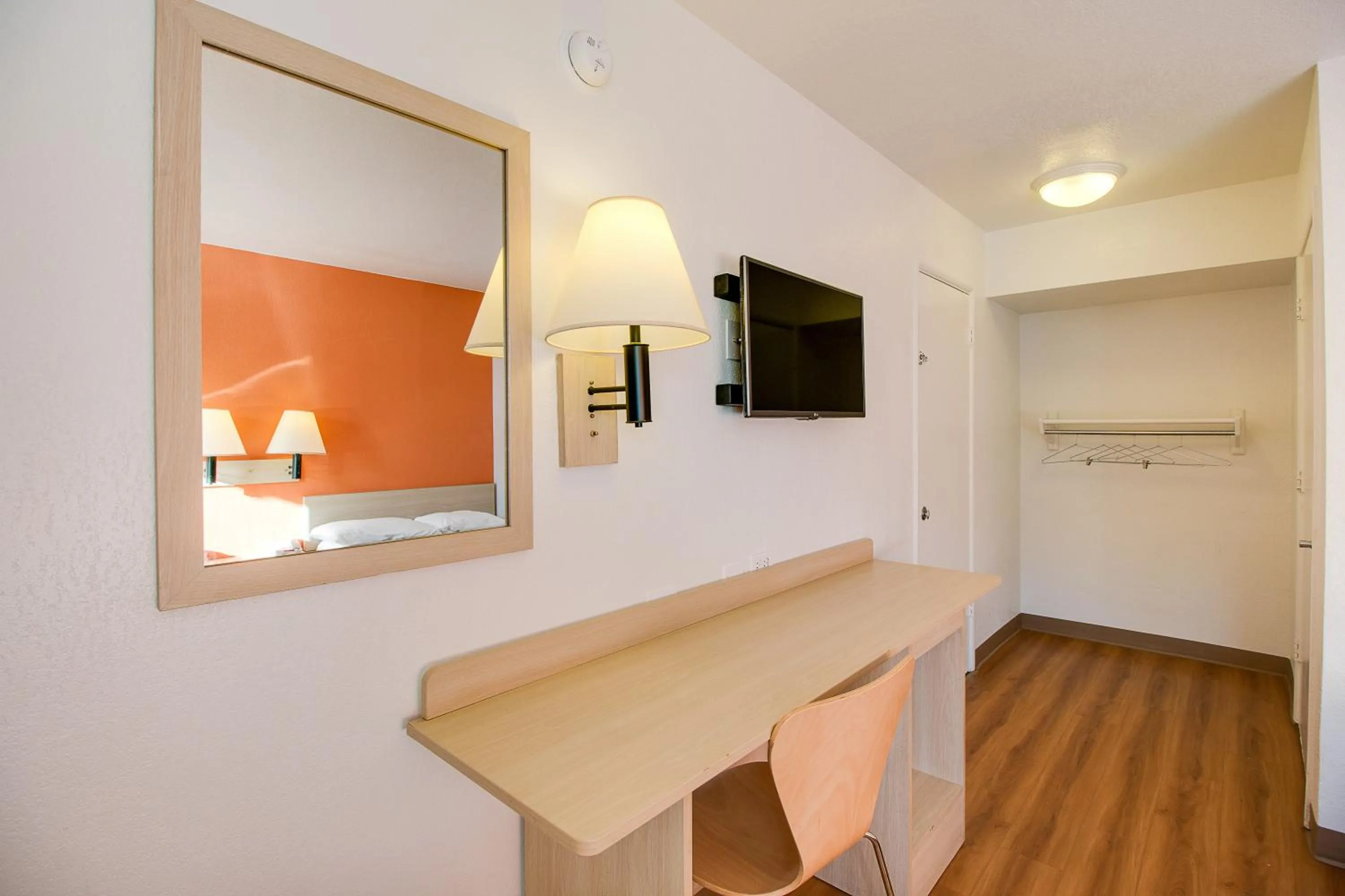 Bedroom in Motel 6-Phoenix, AZ - East