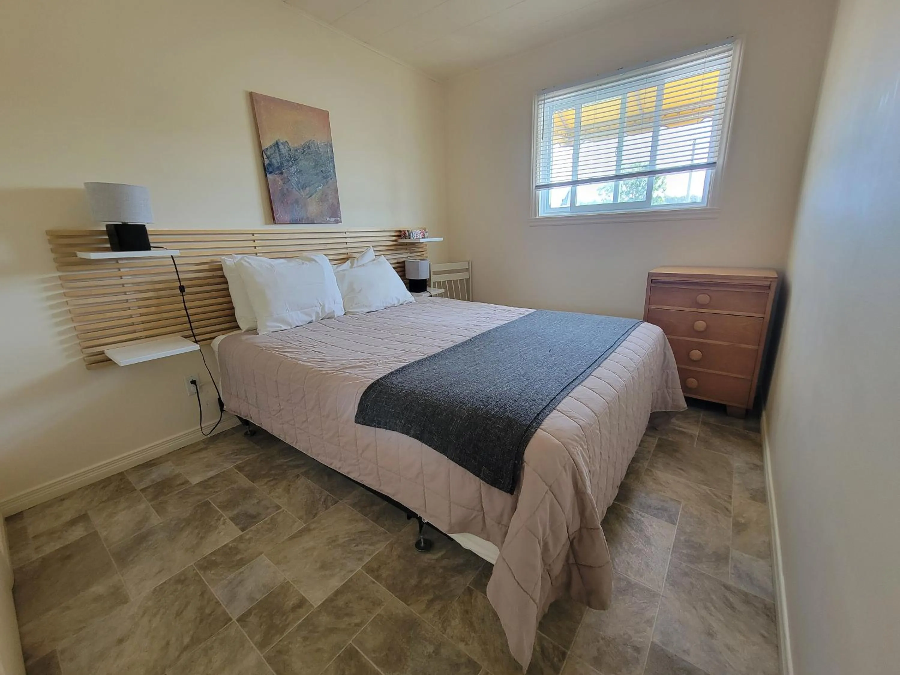 Bedroom in Motel Appartements le Saint-Patrick