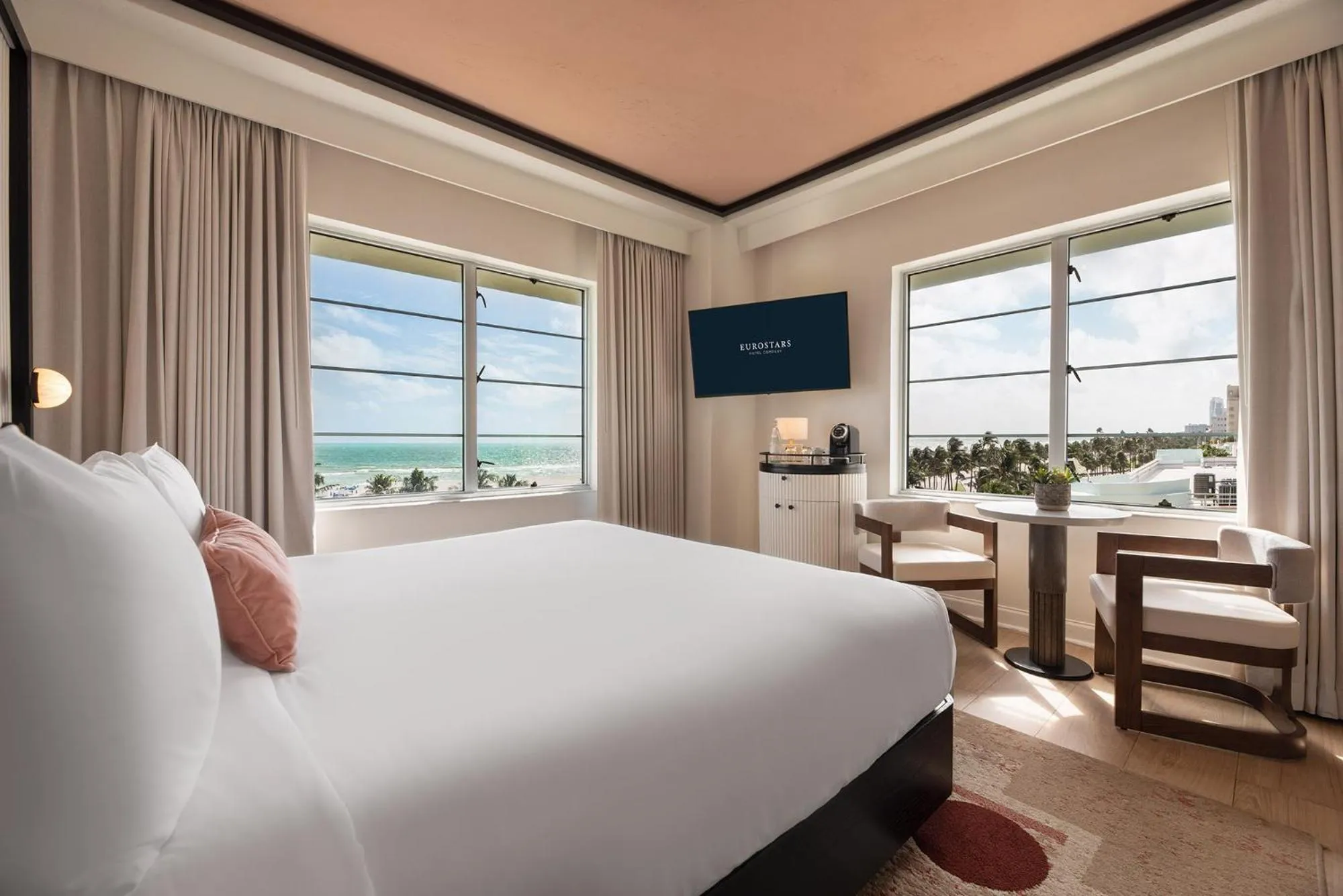Sea view, Bed in Eurostars Winter Haven Miami Beach