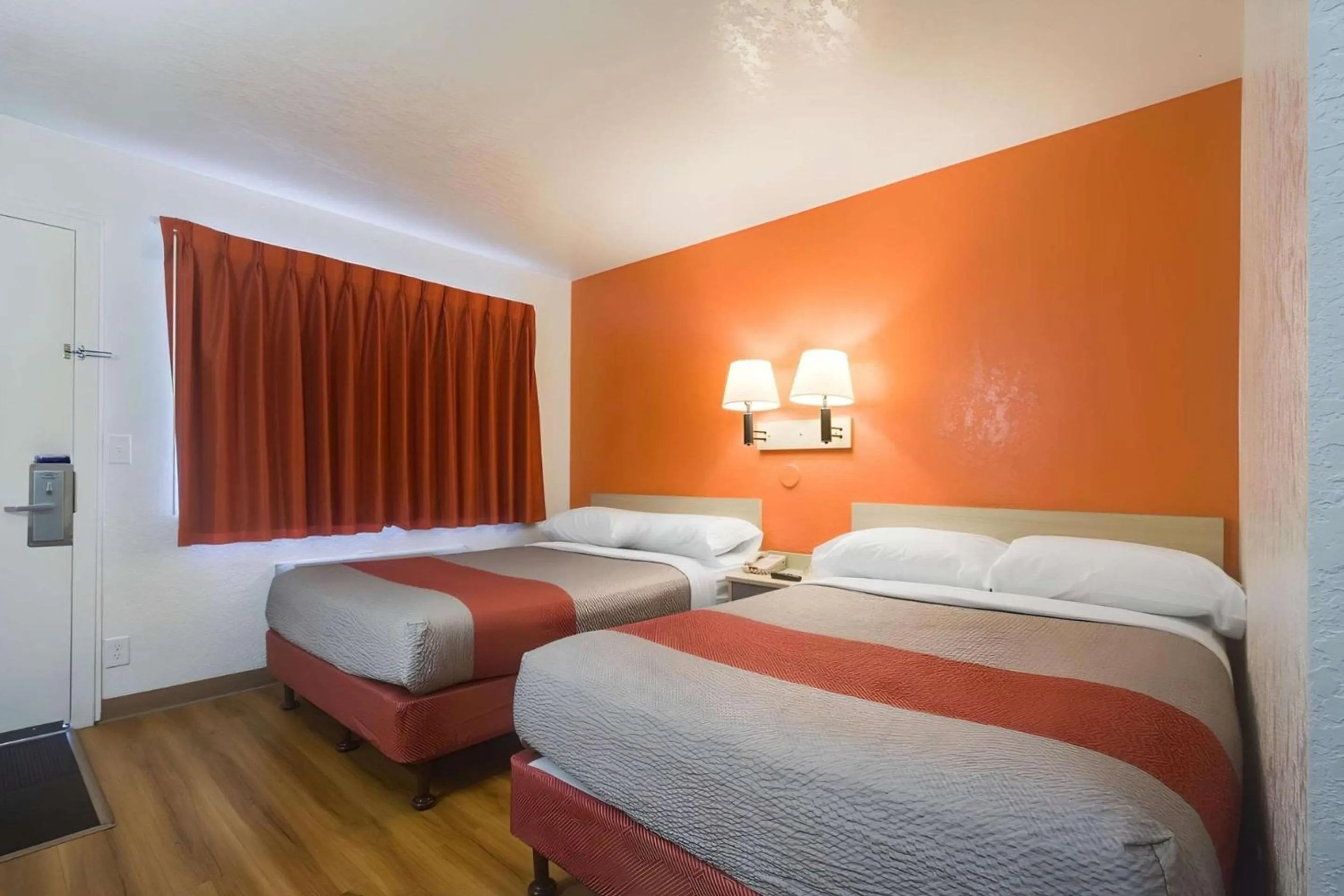 Bedroom in Park Inn by Radisson, Lakewood