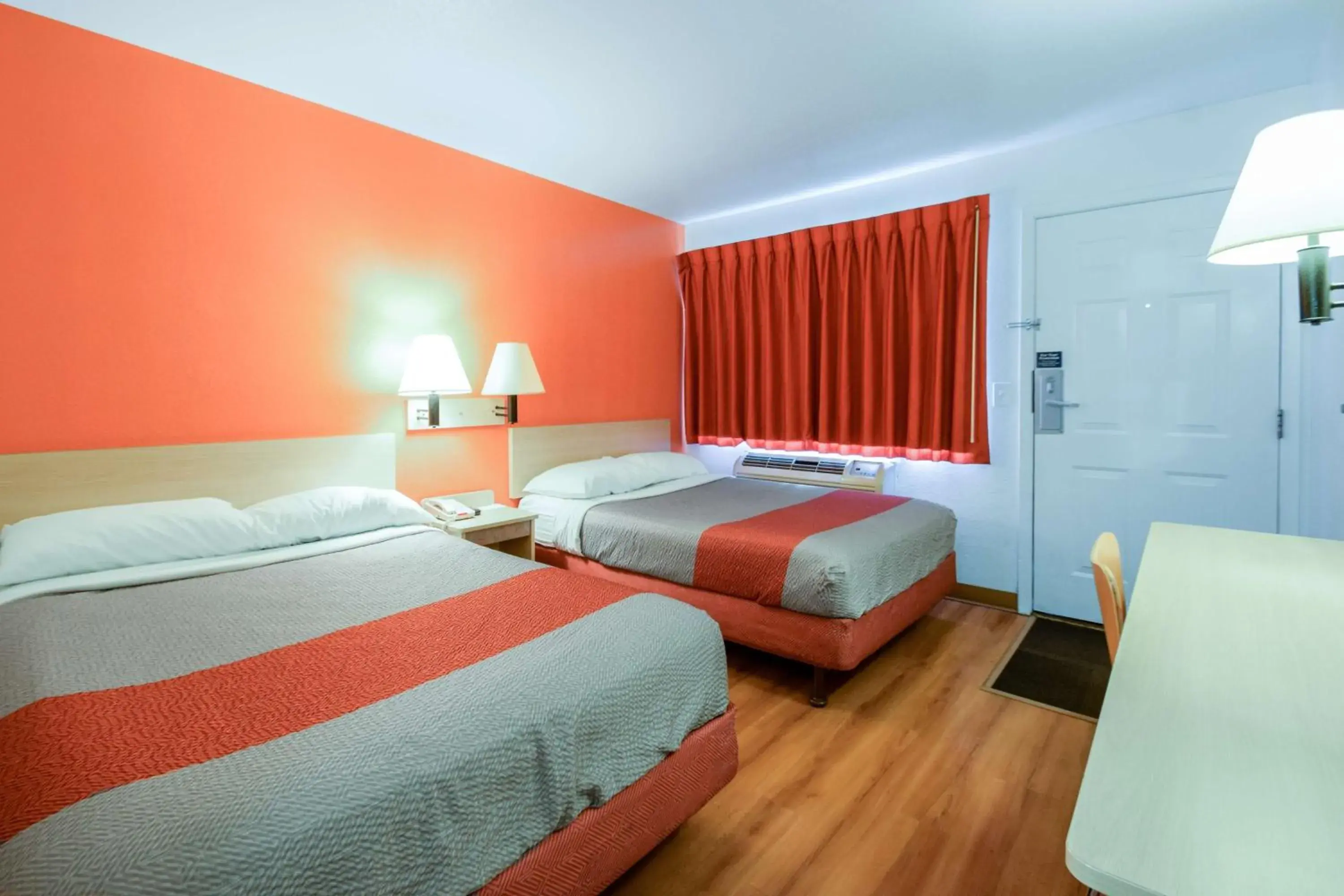 Photo of the whole room, Bed in Motel 6-Kelso, WA - Mt. St. Helens Photo of the whole room, Bed in Motel 6-Kelso, WA - Mt. St. Helens