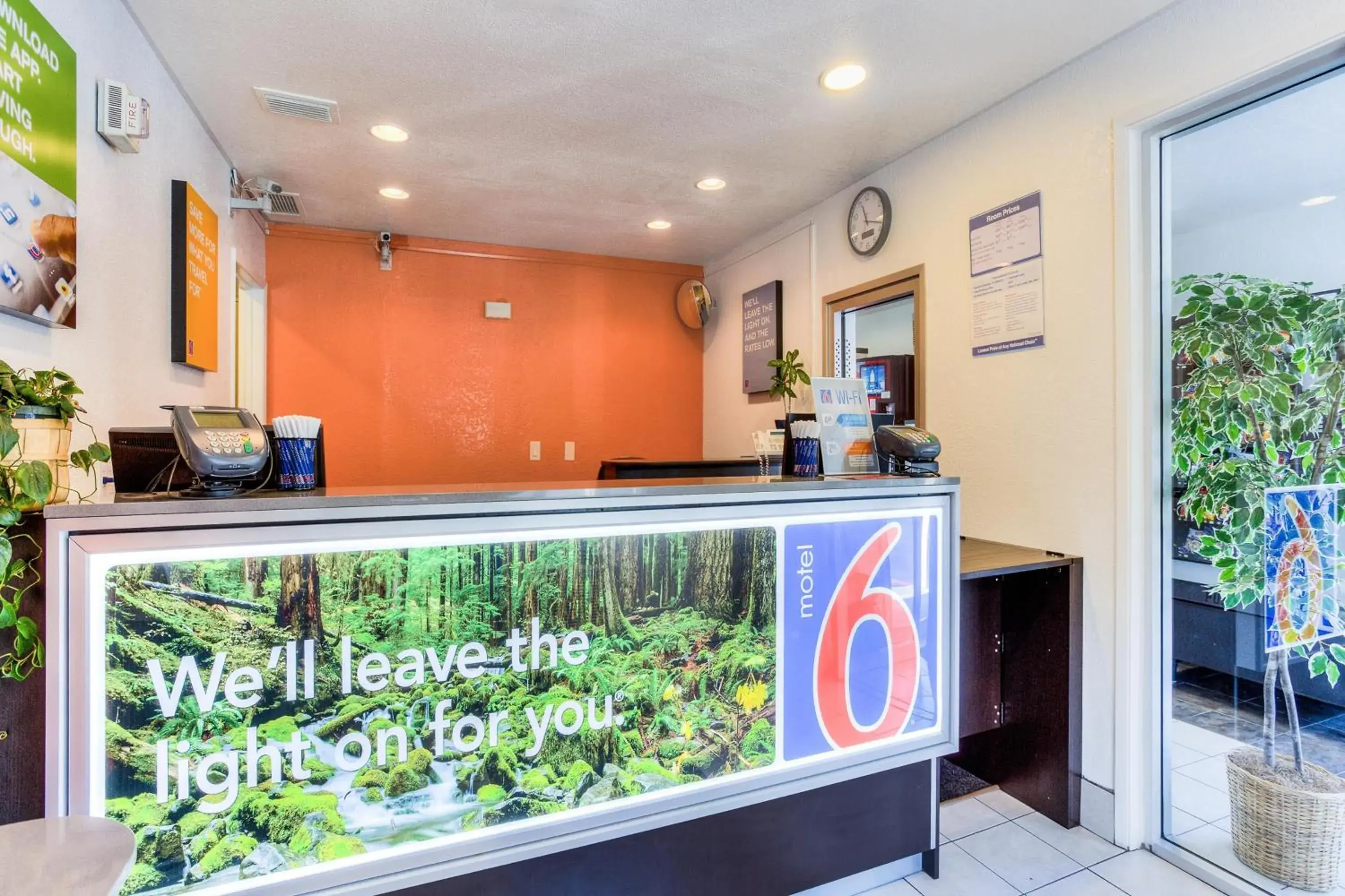 Motel 6-Tigard, OR - Portland South - Lake Oswego Motel 6-Tigard, OR - Portland South - Lake Oswego