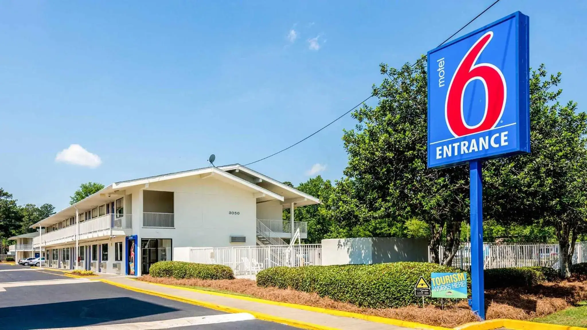 Property building in Motel 6-Columbus, GA Property building in Motel 6-Columbus, GA