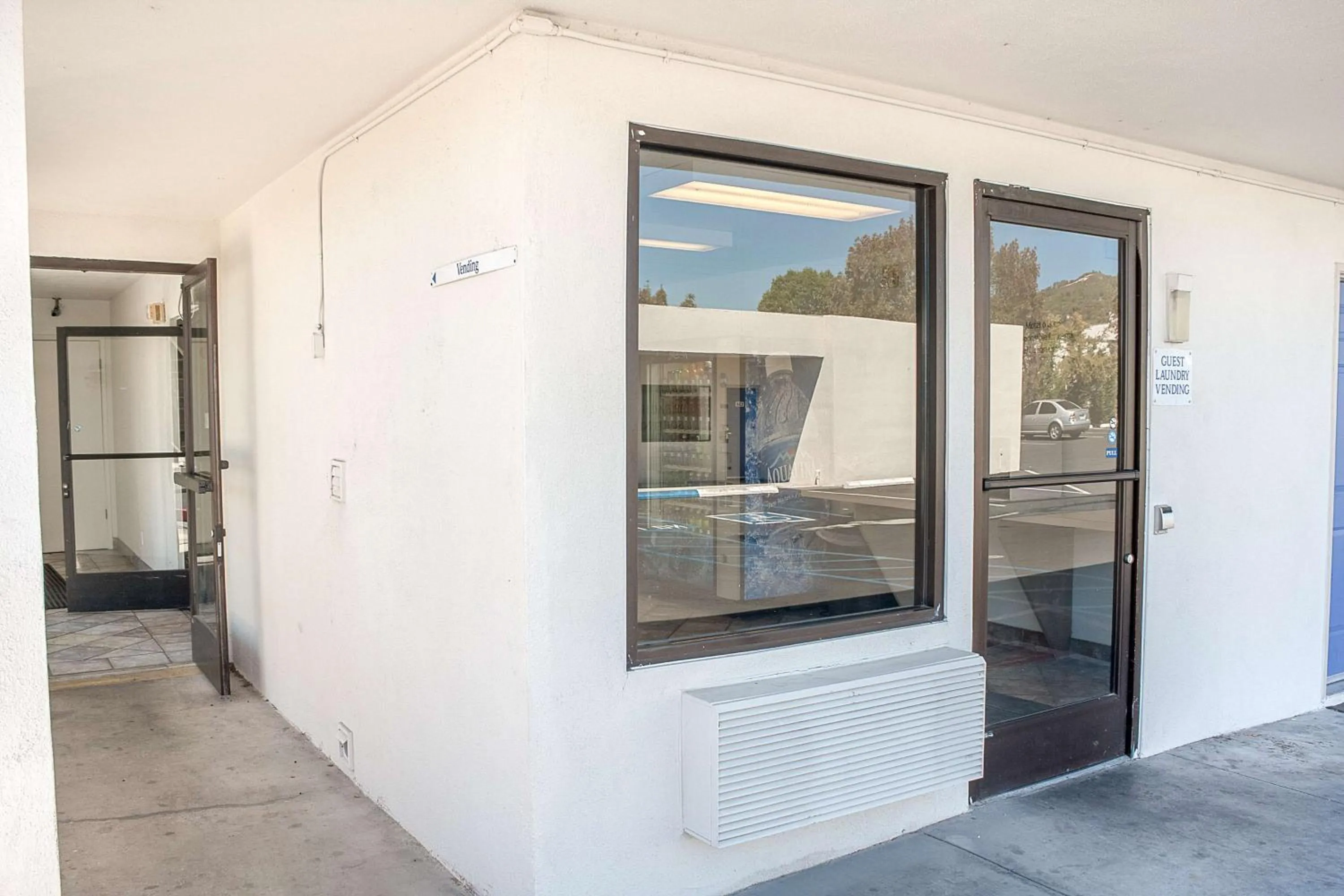 Property building in Motel 6-Ukiah, CA