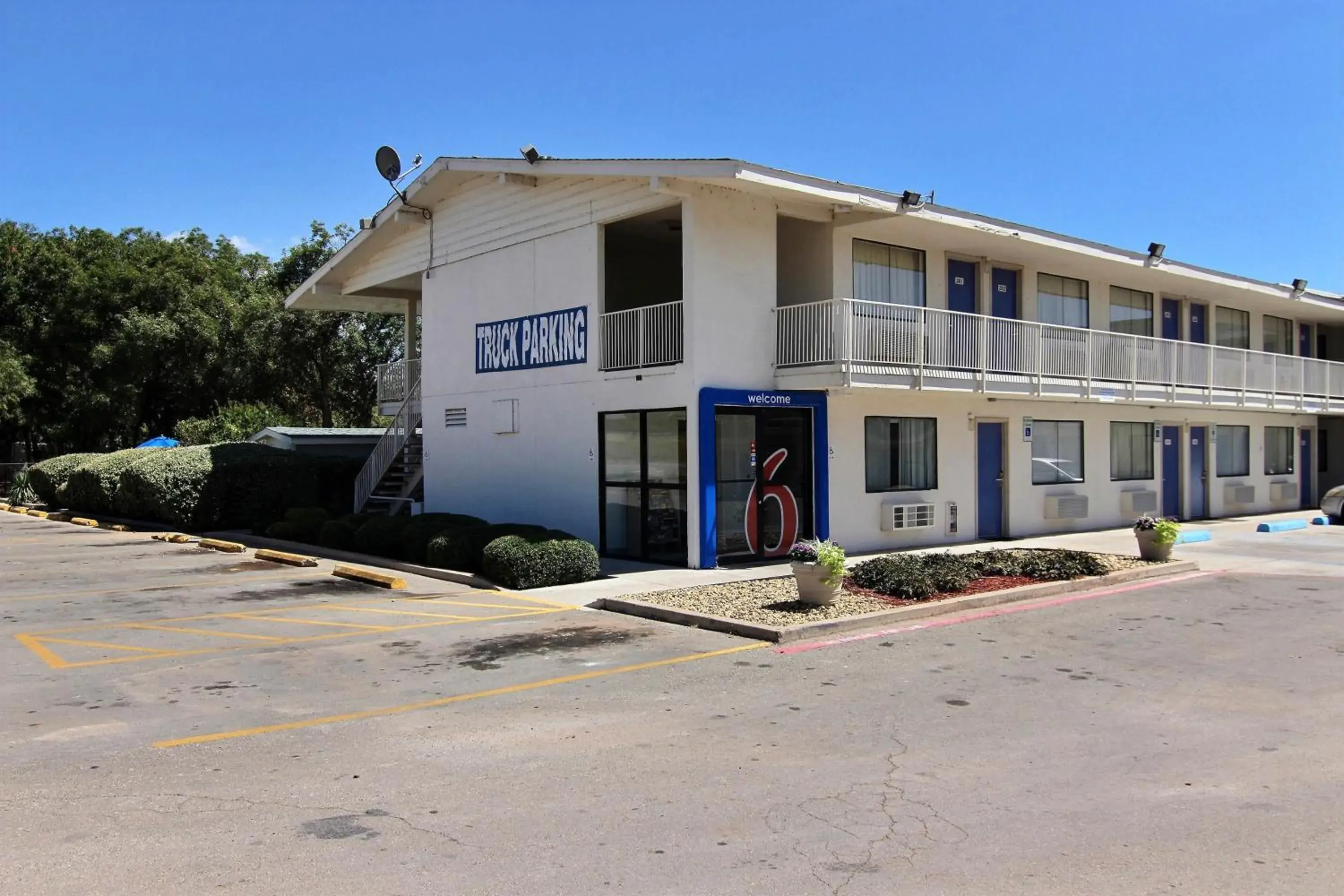 Property building in Motel 6-Abilene, TX Property building in Motel 6-Abilene, TX