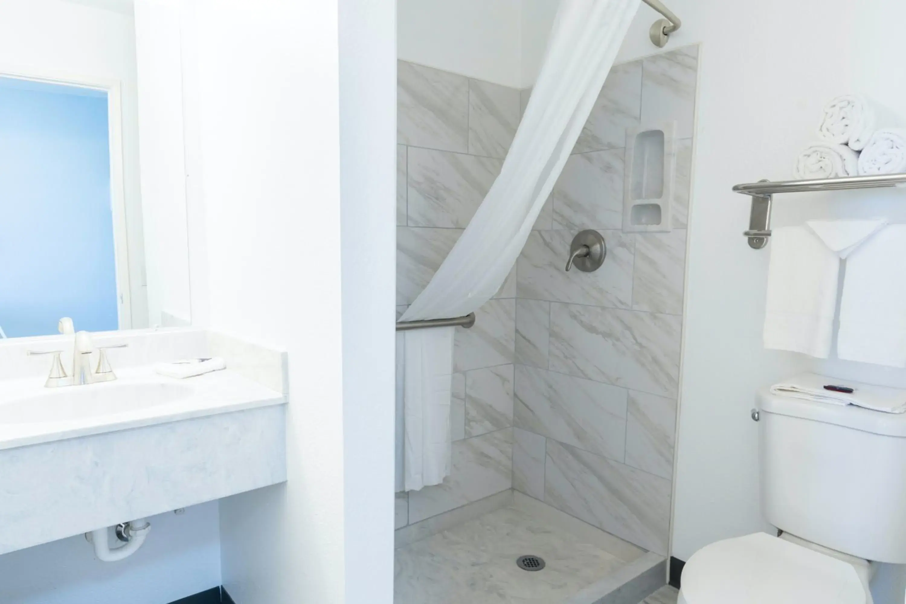 Bathroom in Americas Best Value Inn East Peoria Bathroom in Americas Best Value Inn East Peoria