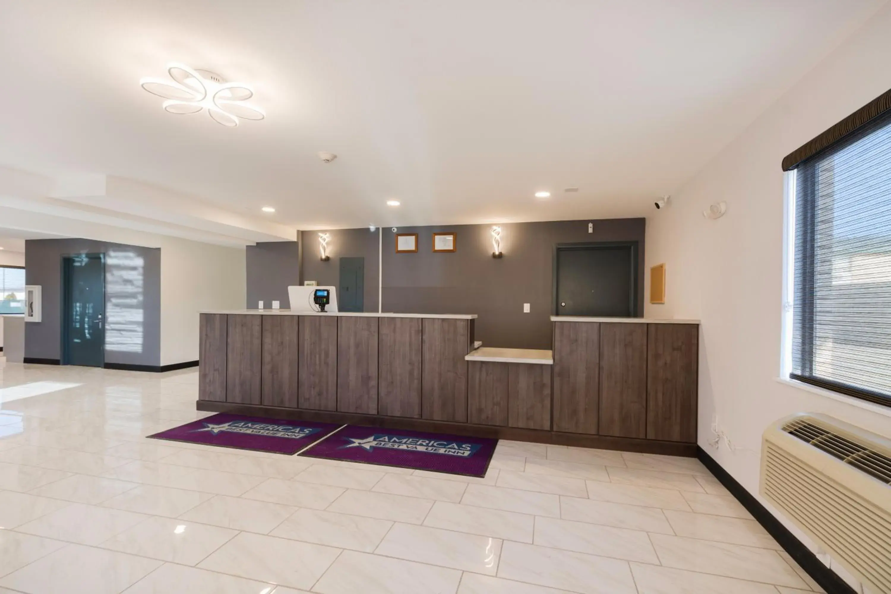 Lobby or reception in Americas Best Value Inn East Peoria Lobby or reception in Americas Best Value Inn East Peoria