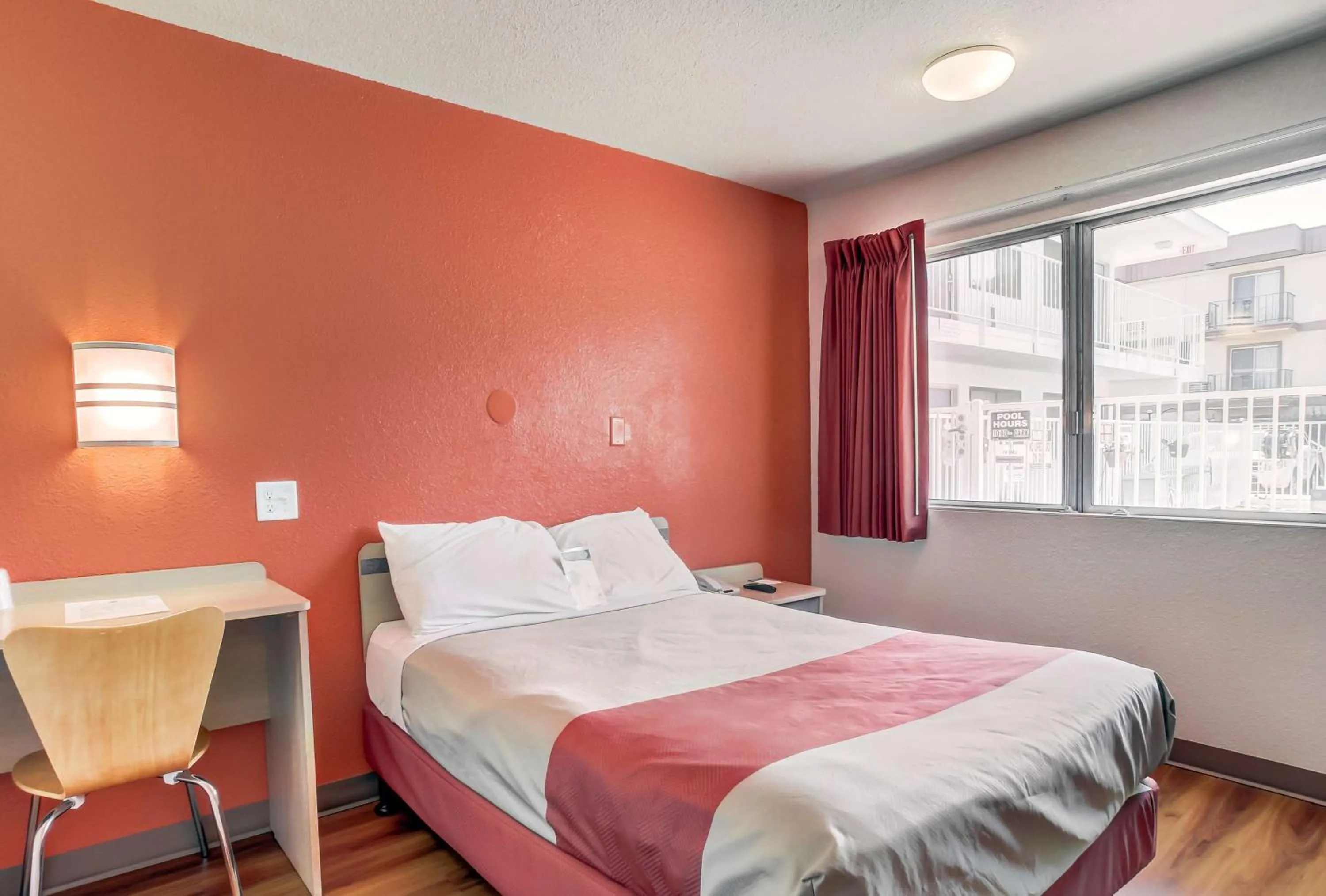 Photo of the whole room, Bed in Motel 6-Medford, OR