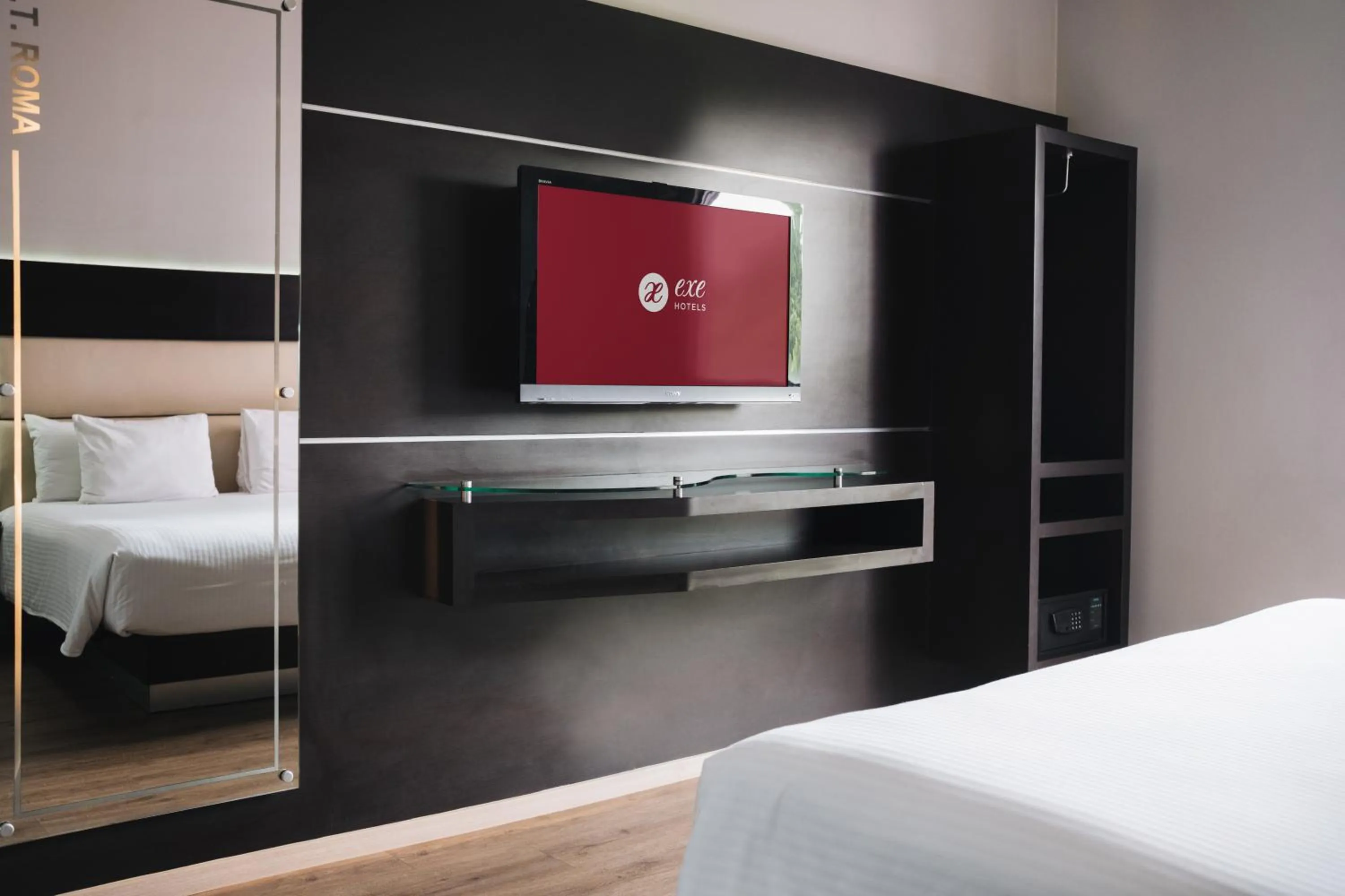 Bedroom, Bed in Exe Cities Reforma