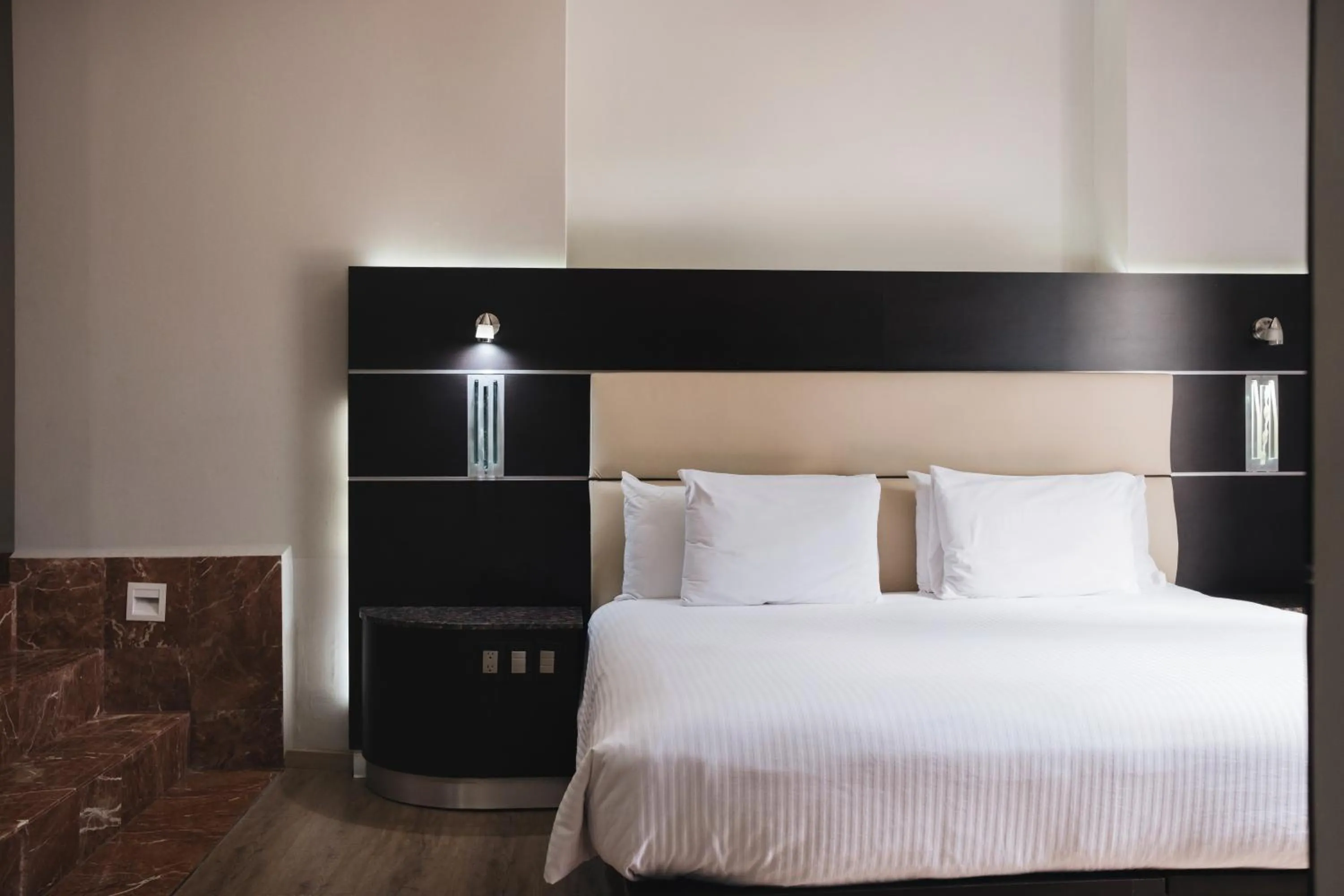 Bedroom, Bed in Exe Cities Reforma