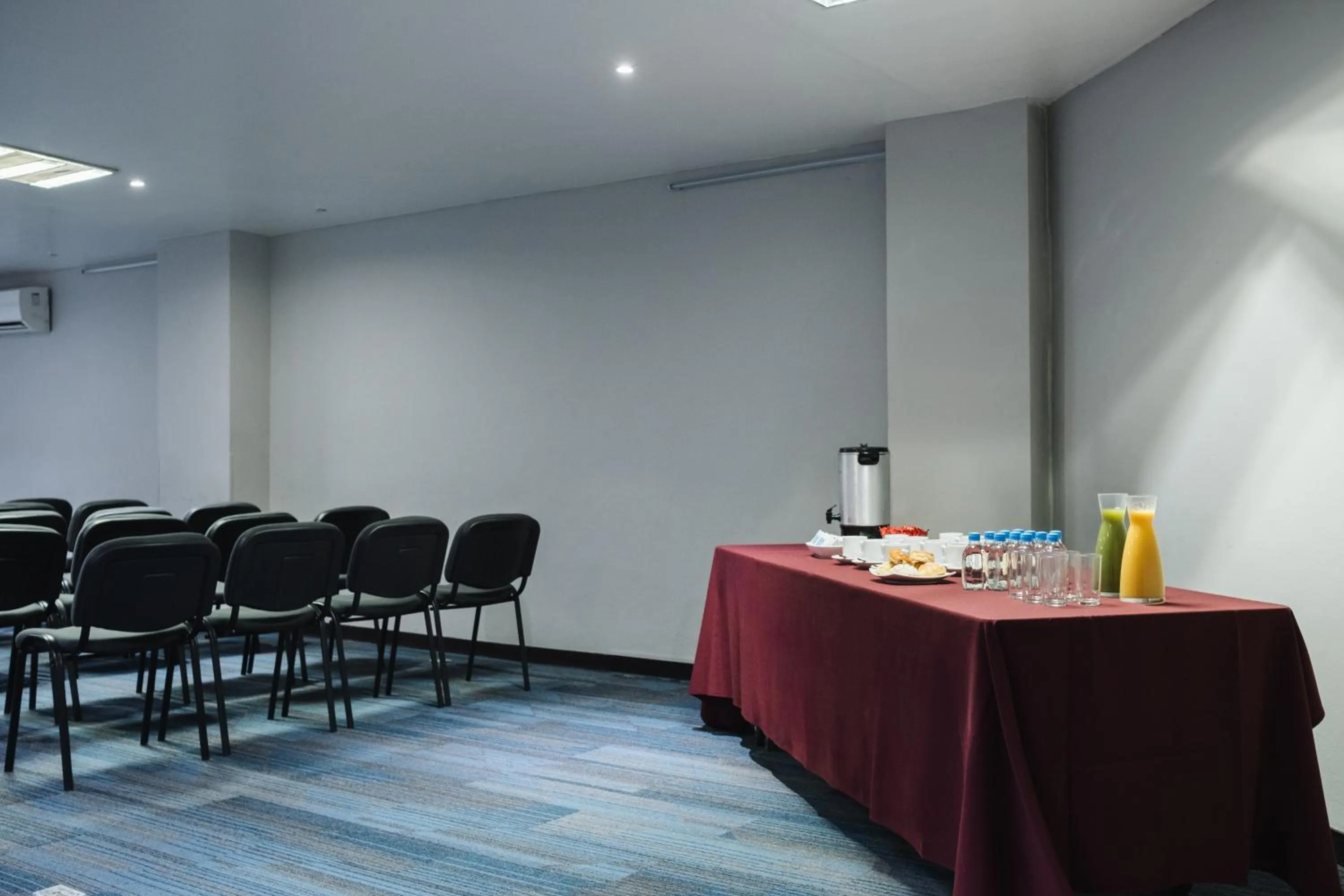 Meeting/conference room in Exe Cities Reforma