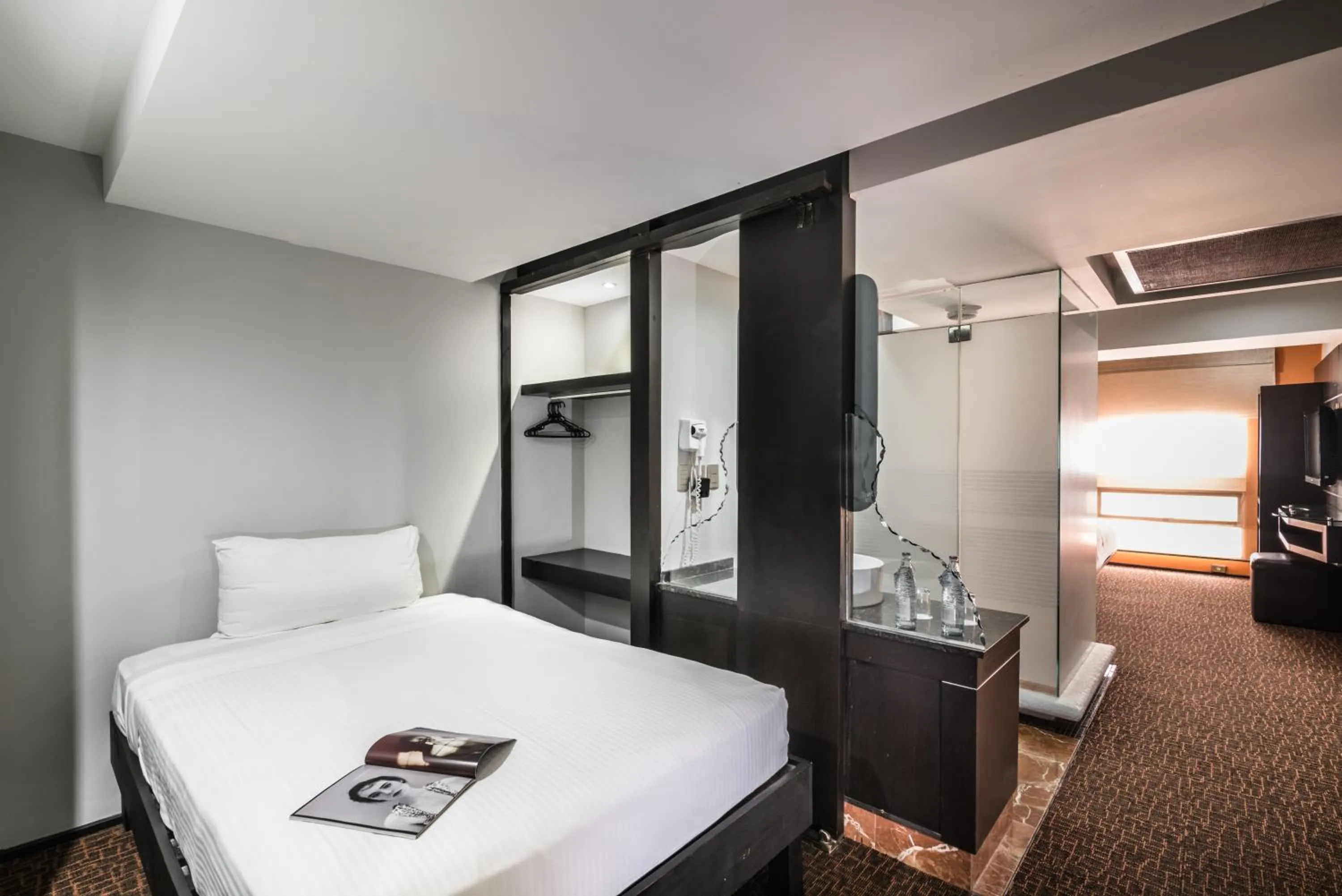 Photo of the whole room, Bed in Exe Cities Reforma