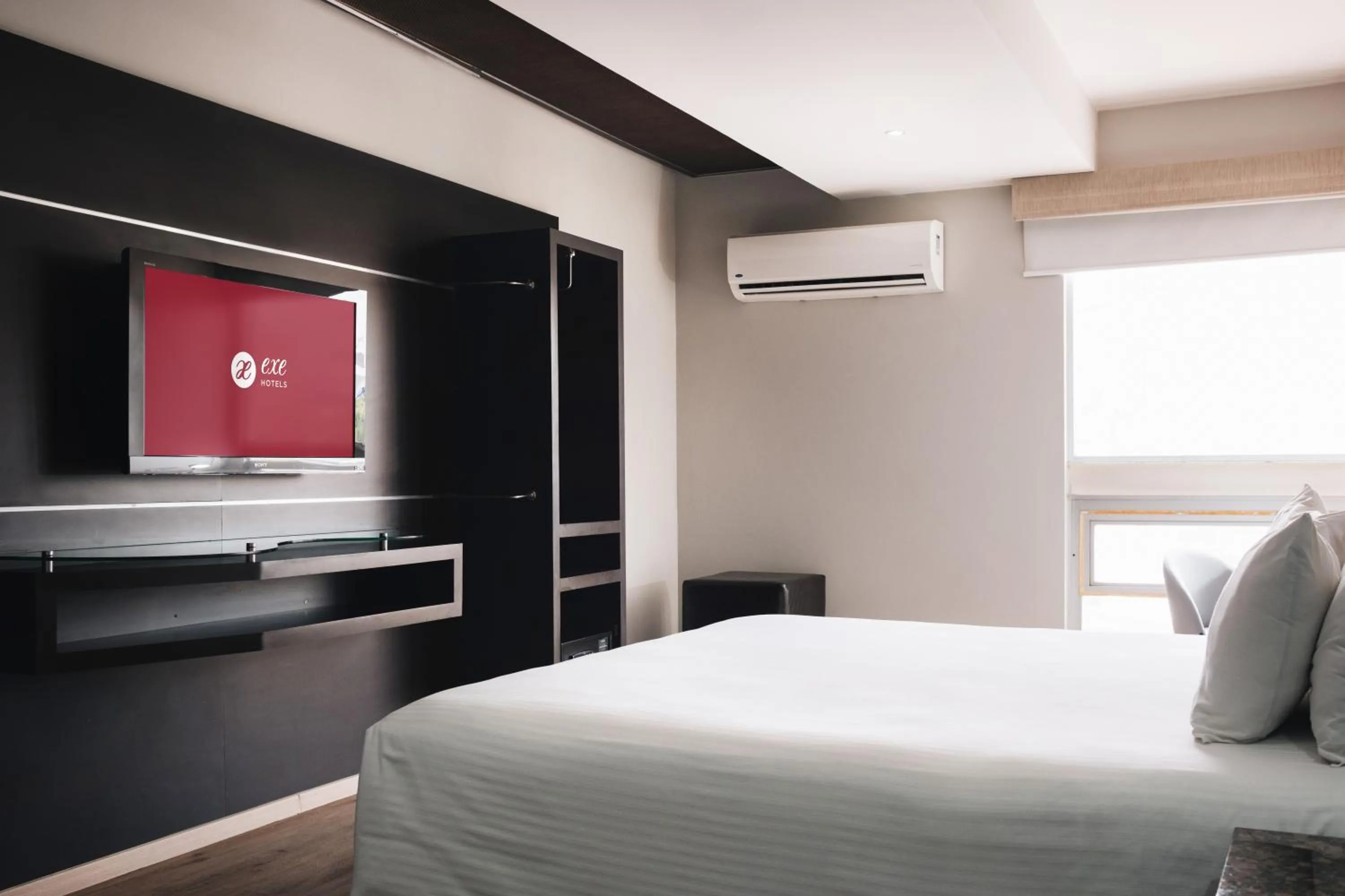 Bedroom, Bed in Exe Cities Reforma