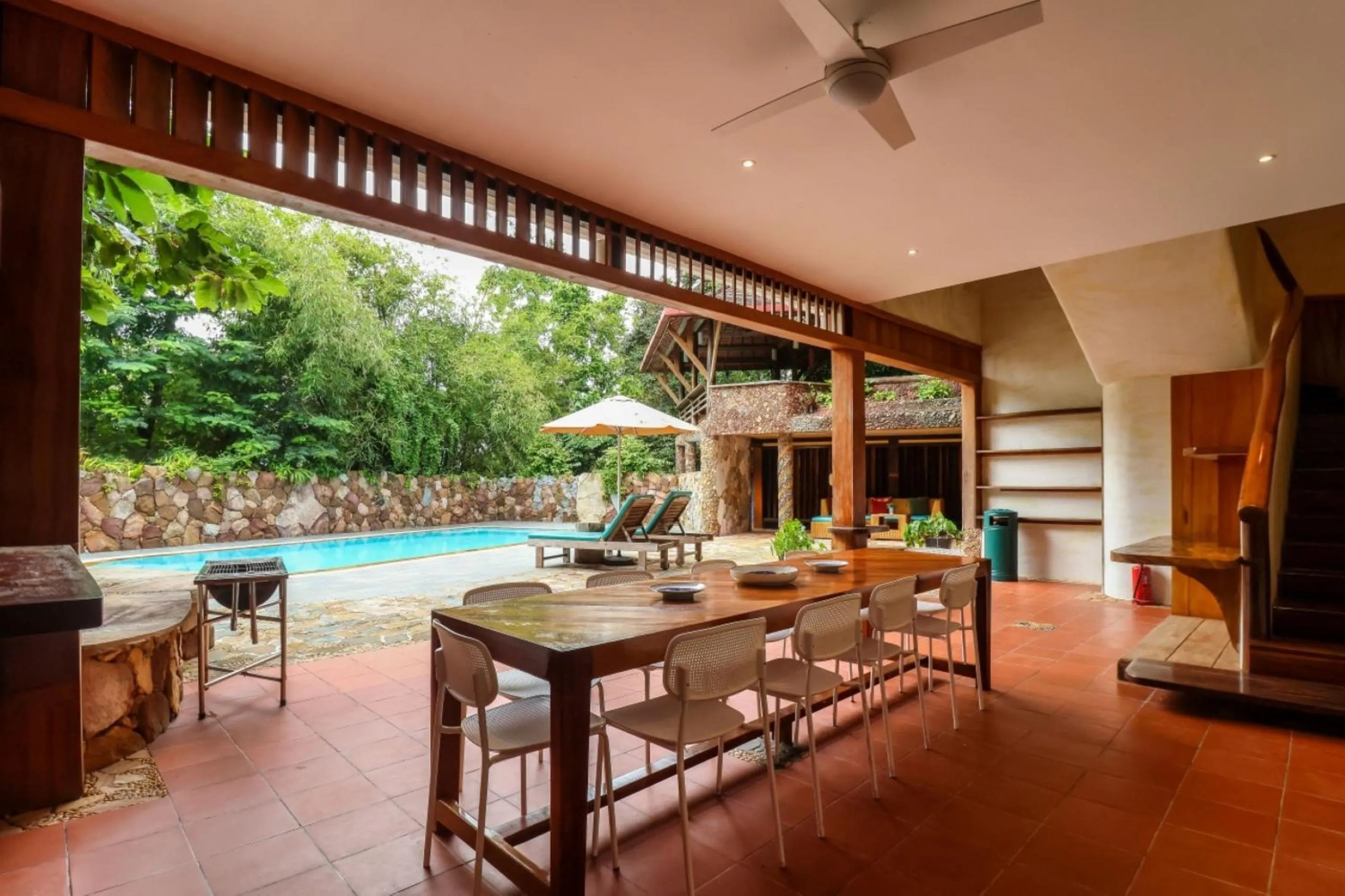 Seating area in Veranda Natural Resort