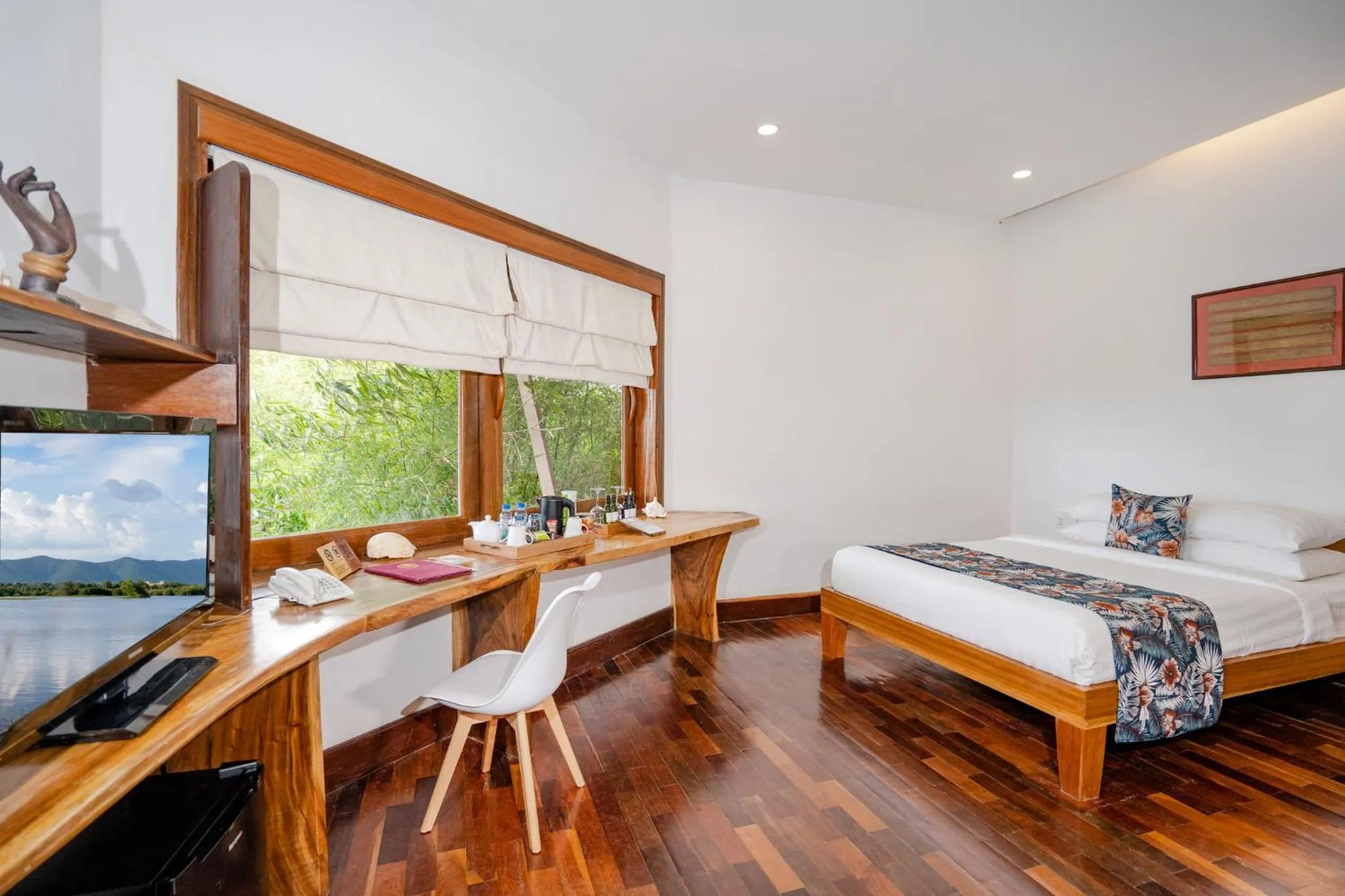 Photo of the whole room, Bed in Veranda Natural Resort