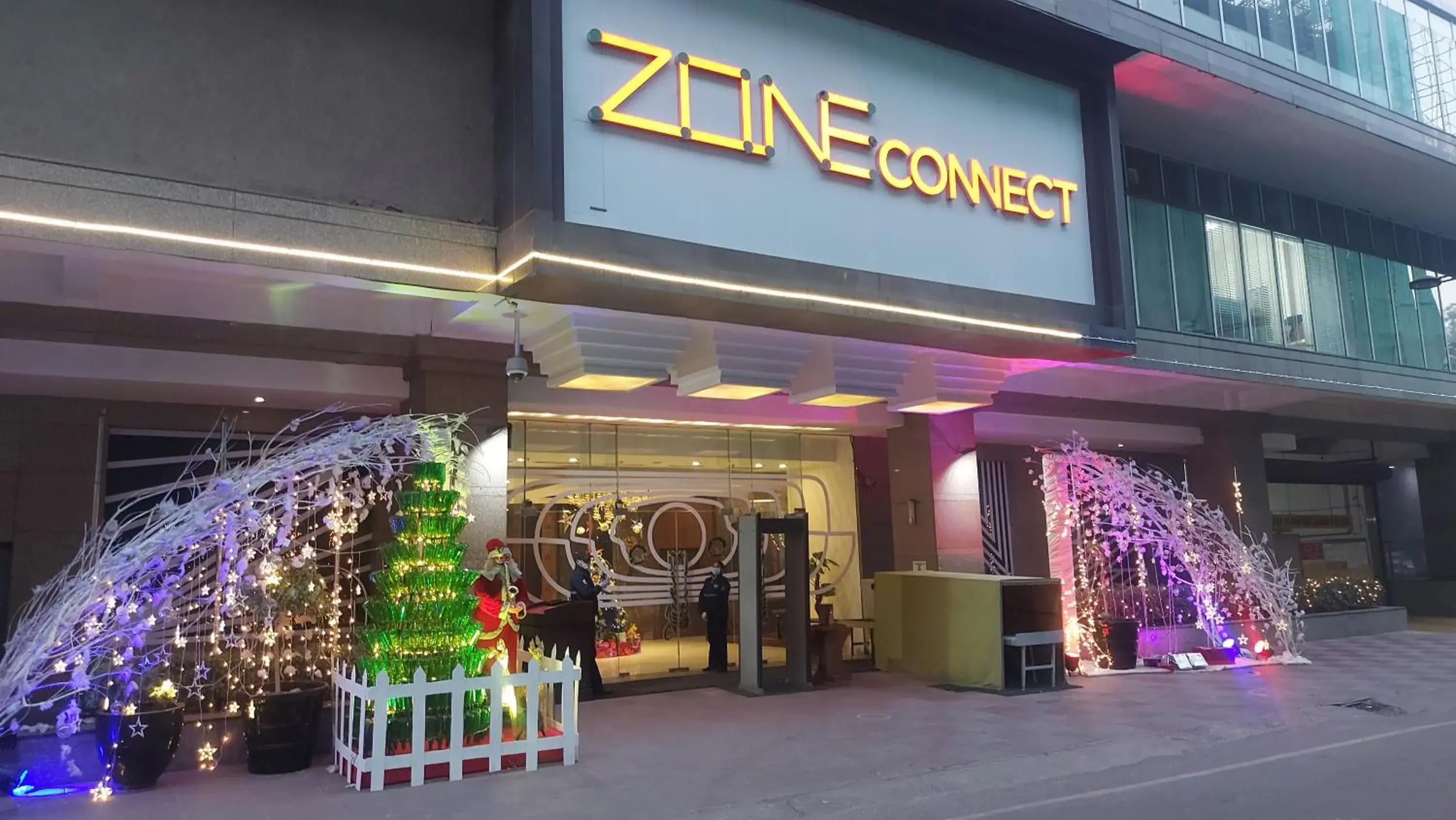 Facade/entrance in Zone Connect by The Park Saket New Delhi Facade/entrance in Zone Connect by The Park Saket New Delhi