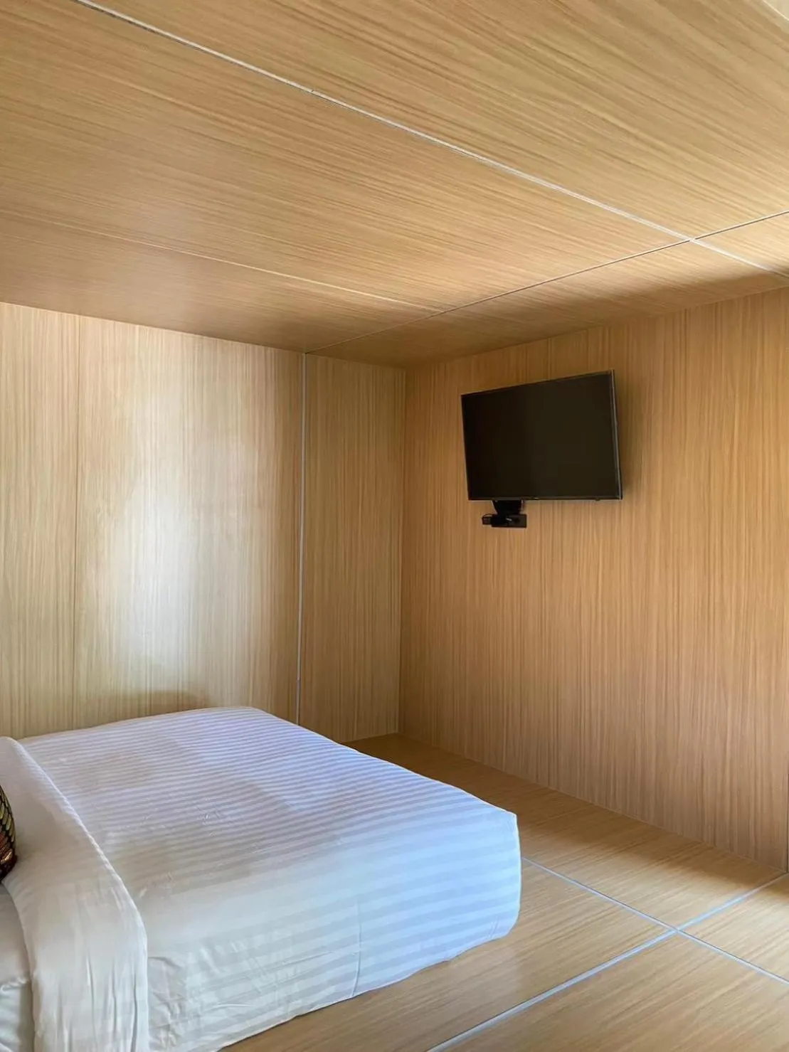 Bedroom, Bed in Nirundorn Resort Chaam