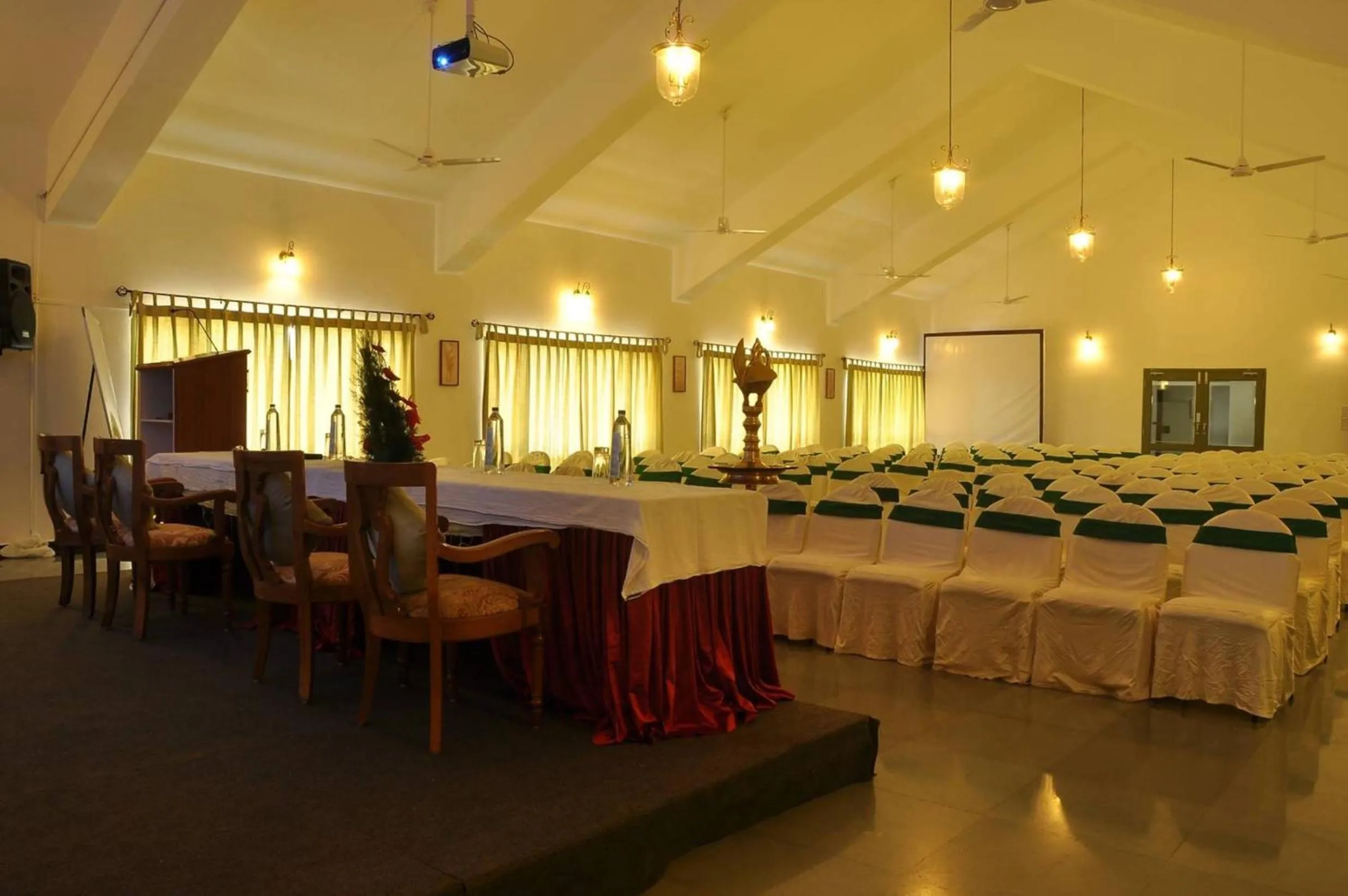 Banquet/Function facilities in Mountain Club Resort Munnar