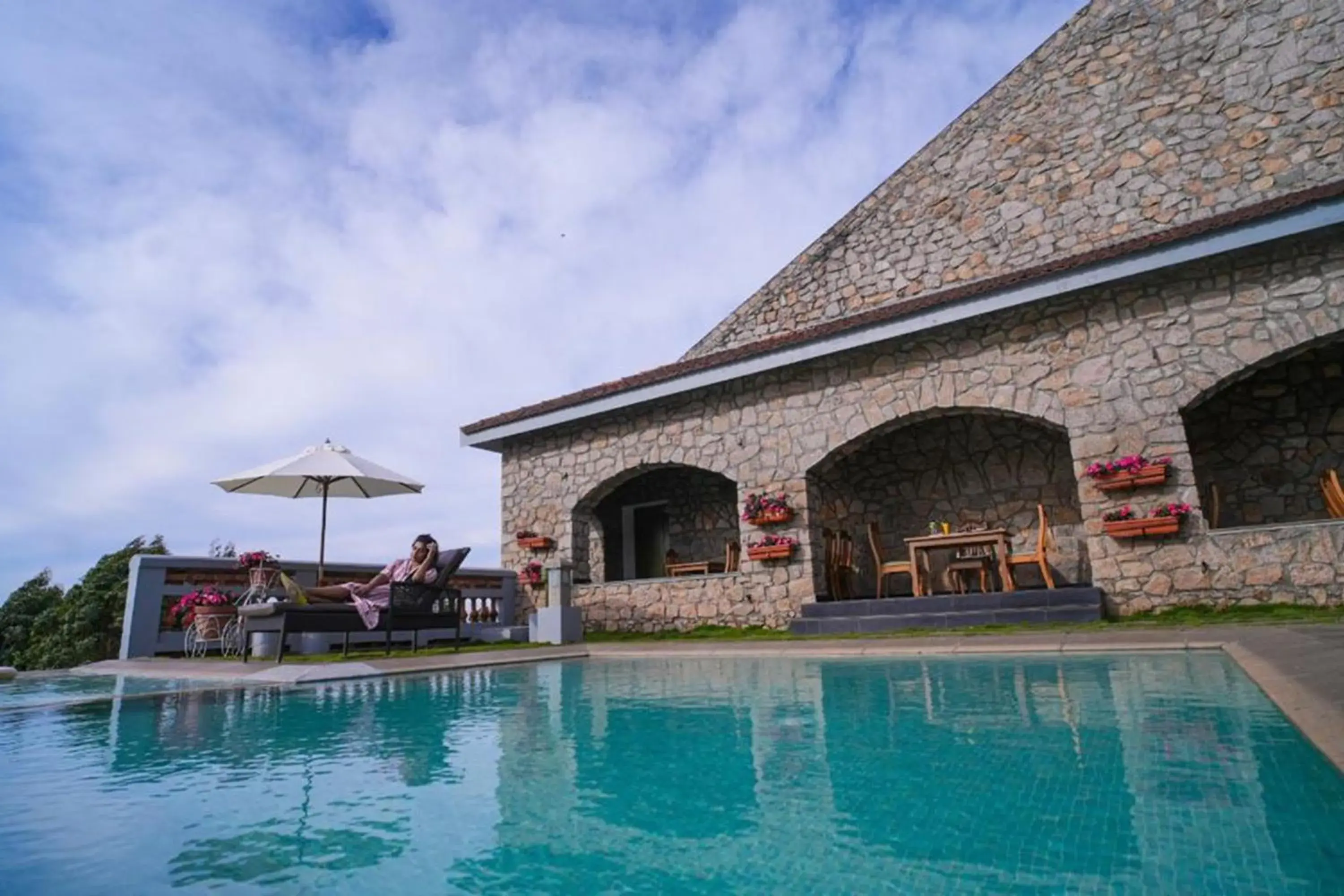 Swimming pool in Mountain Club Resort Munnar Swimming pool in Mountain Club Resort Munnar