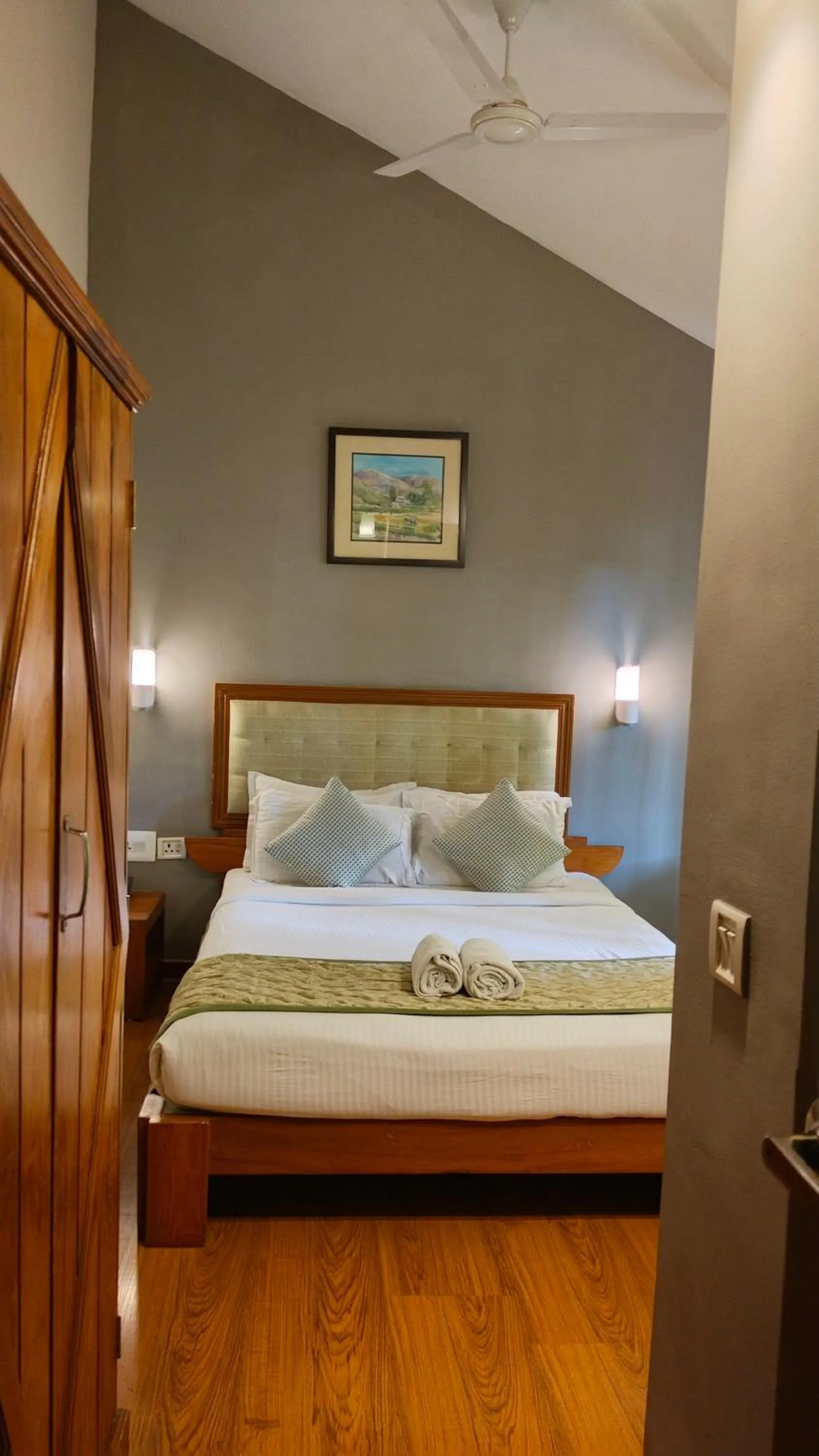 Bed in Mountain Club Resort Munnar