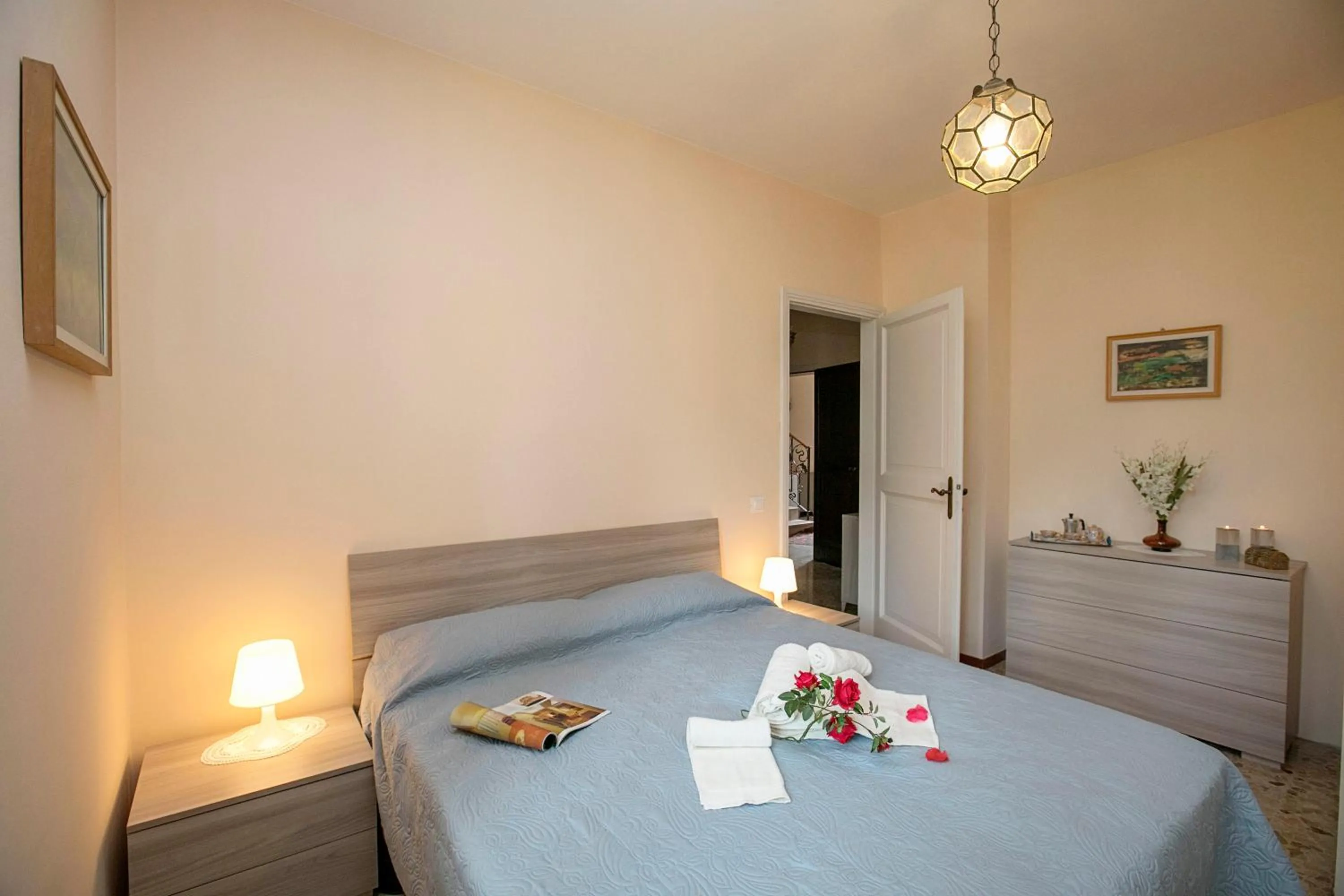 Bedroom, Bed in Villa Alberti Appartamento Bruna - Happy Rentals